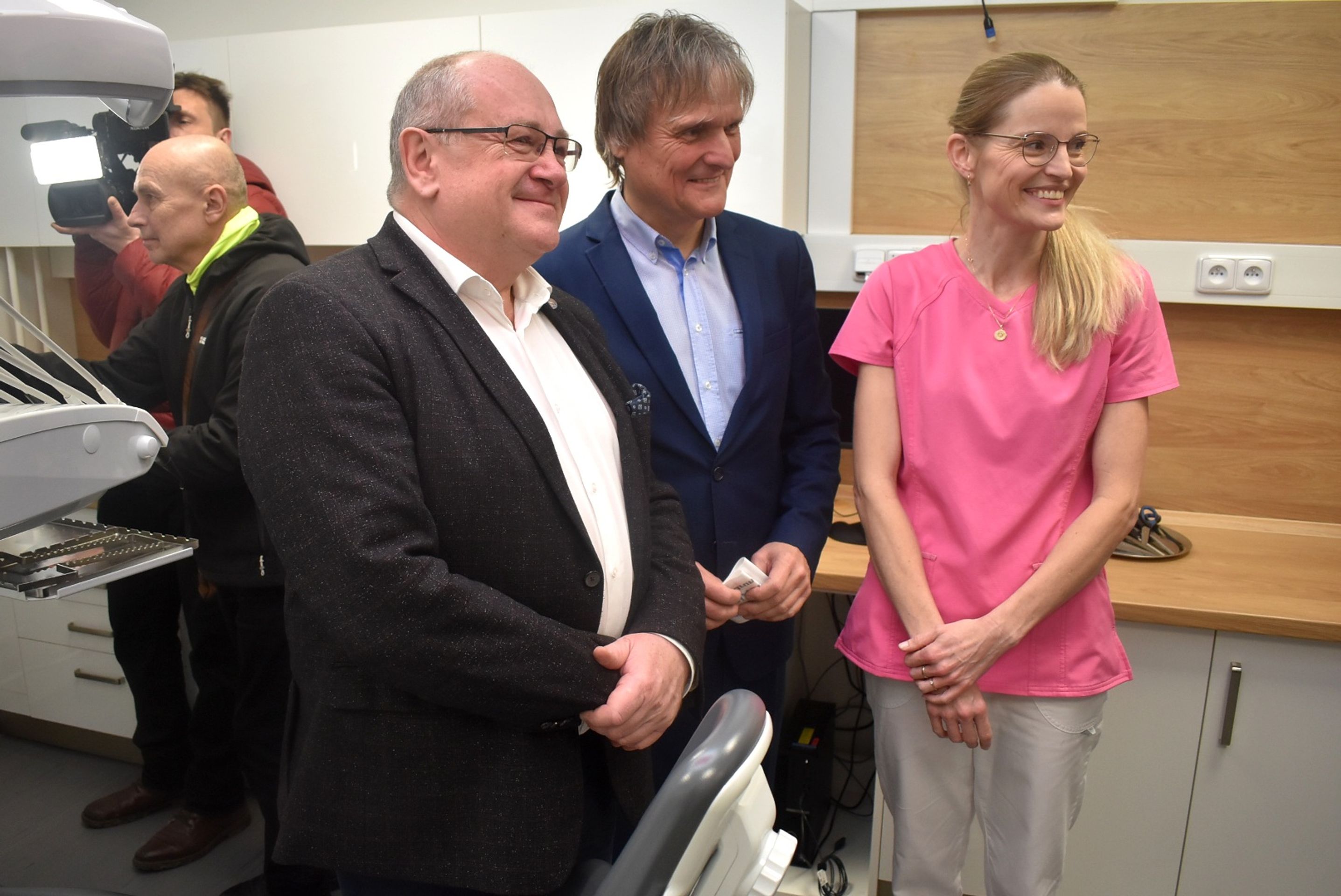 Krnovská nemocnice otevřela novou zubní ordinaci v Bruntále (3) - Nová zubní ordinace v Bruntále (3/8)