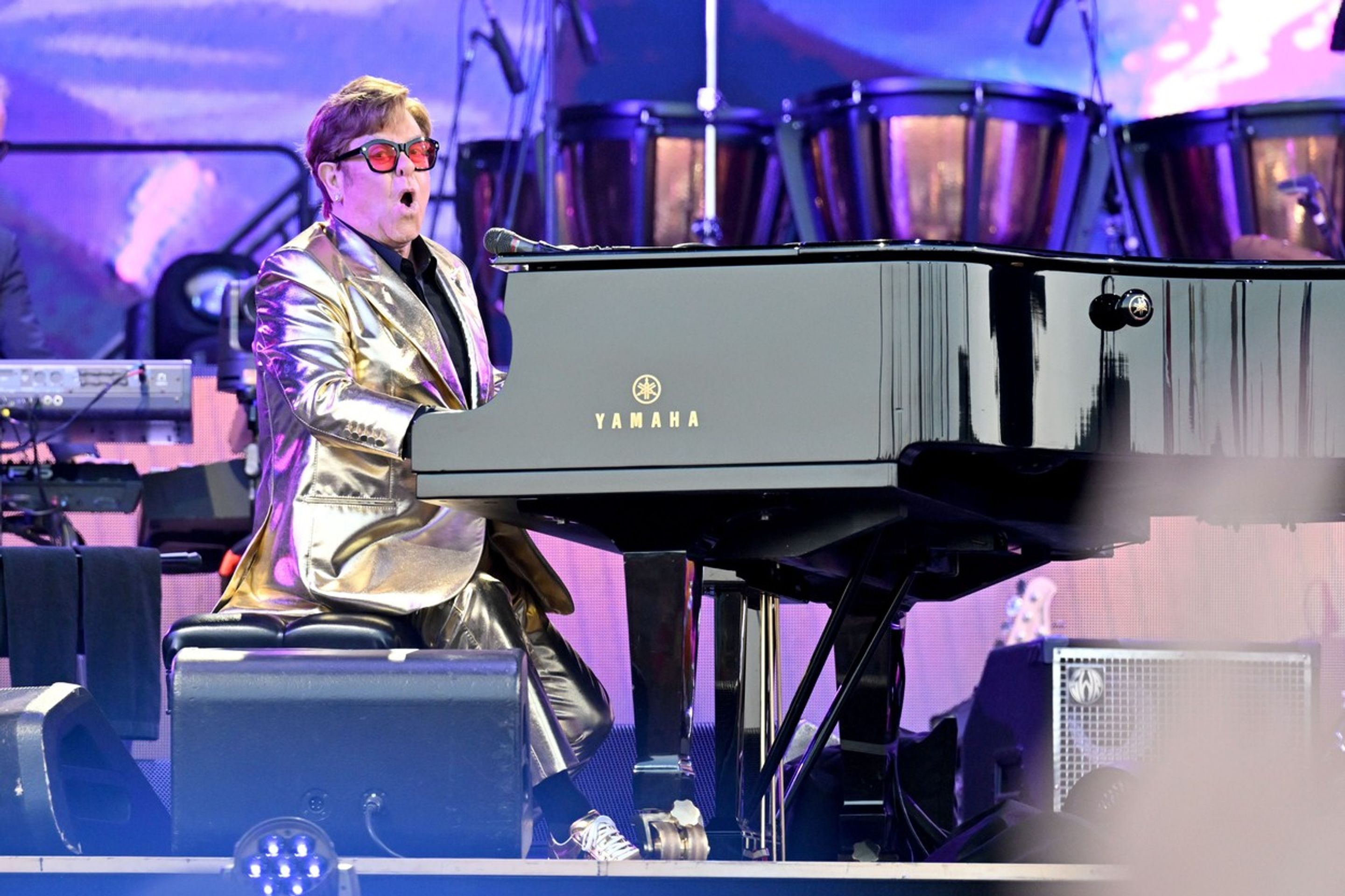 Elton John - Elton John na Glastonbury festivalu (3/5)