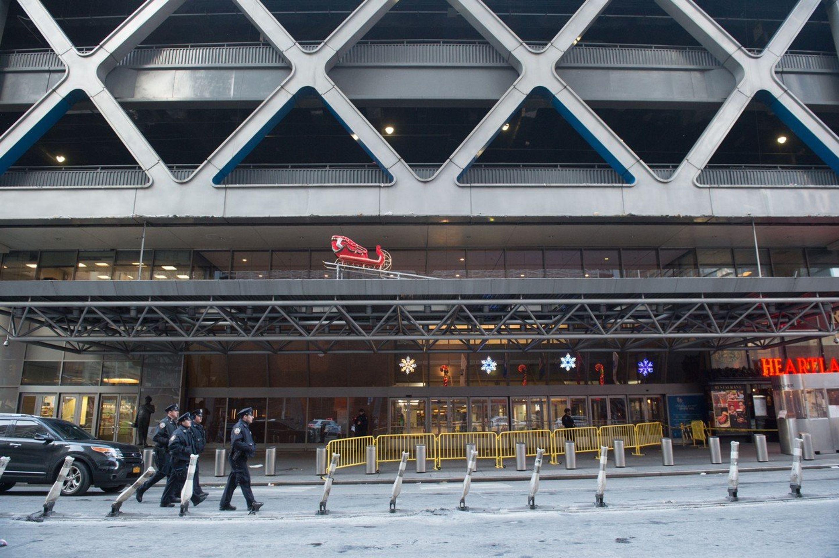 Exploze v metru na Manhattanu - 3 - GALERIE: Exploze v metru na Manhattanu (1/3)