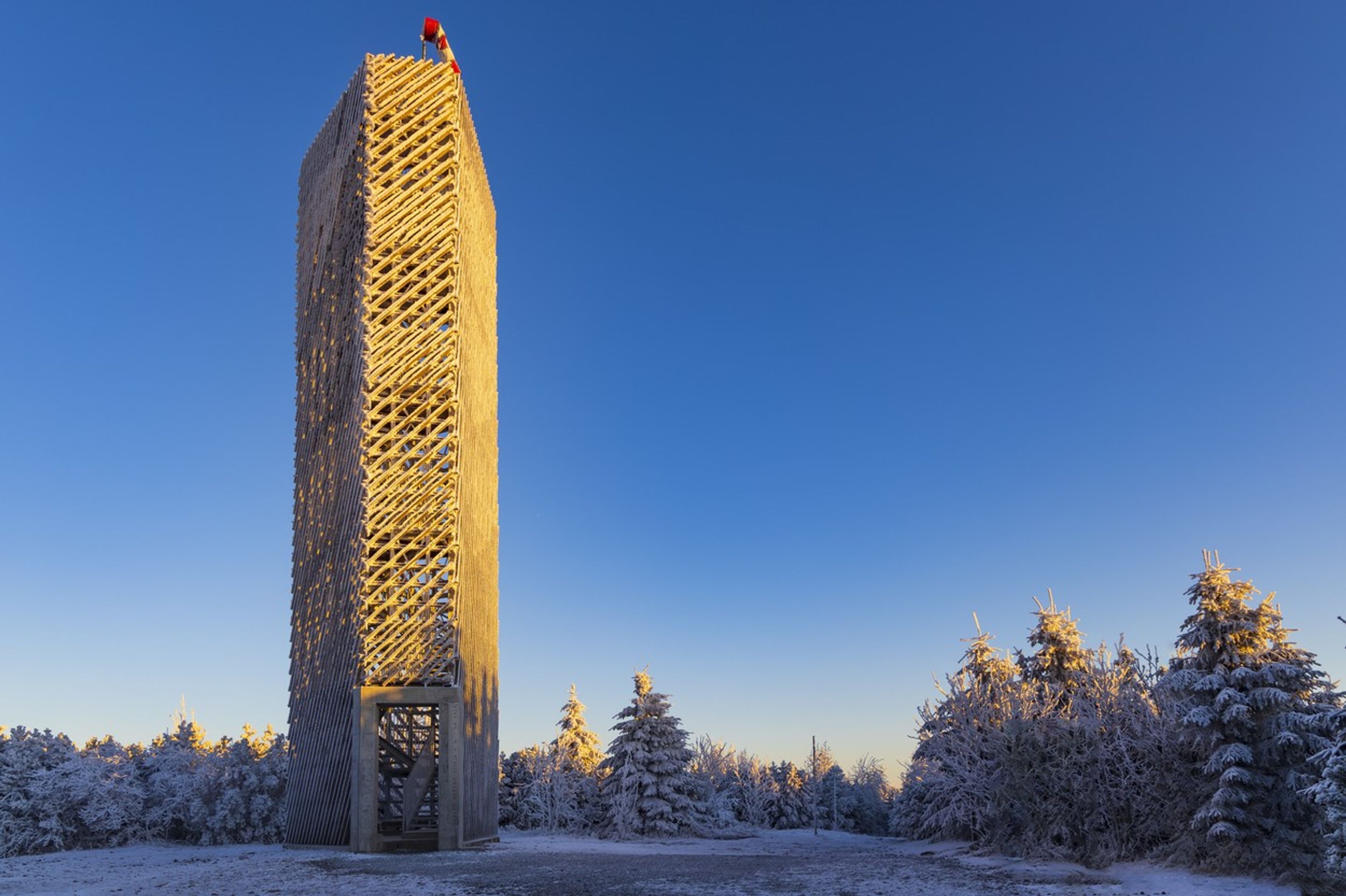 Rozhledna na Velké Deštné - Rozhledny Královéhradeckého kraje (2/3)