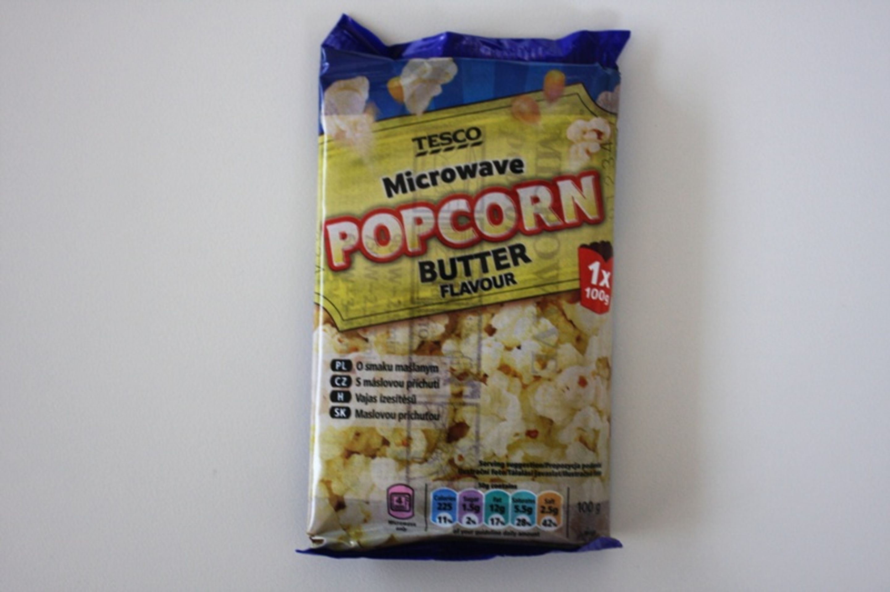 9. místo: Tesco: Microwave popcorn butter flavour (Kukuřice s máslovou příchutí po přípravu popcornu v mikrovlnné troubě) - GALERIE: Test popcornů s máslovou příchutí (9/16)
