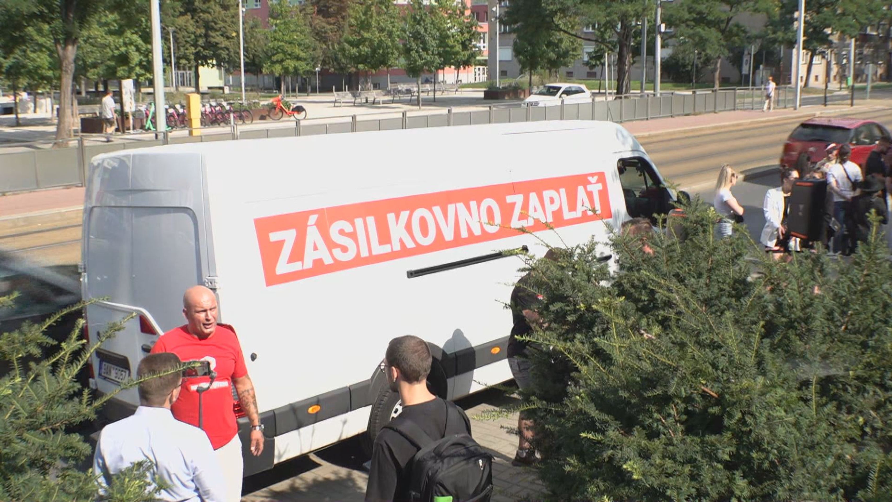 Zásilkovna protest - Protest před sídlem Zásilkovny (4/5)