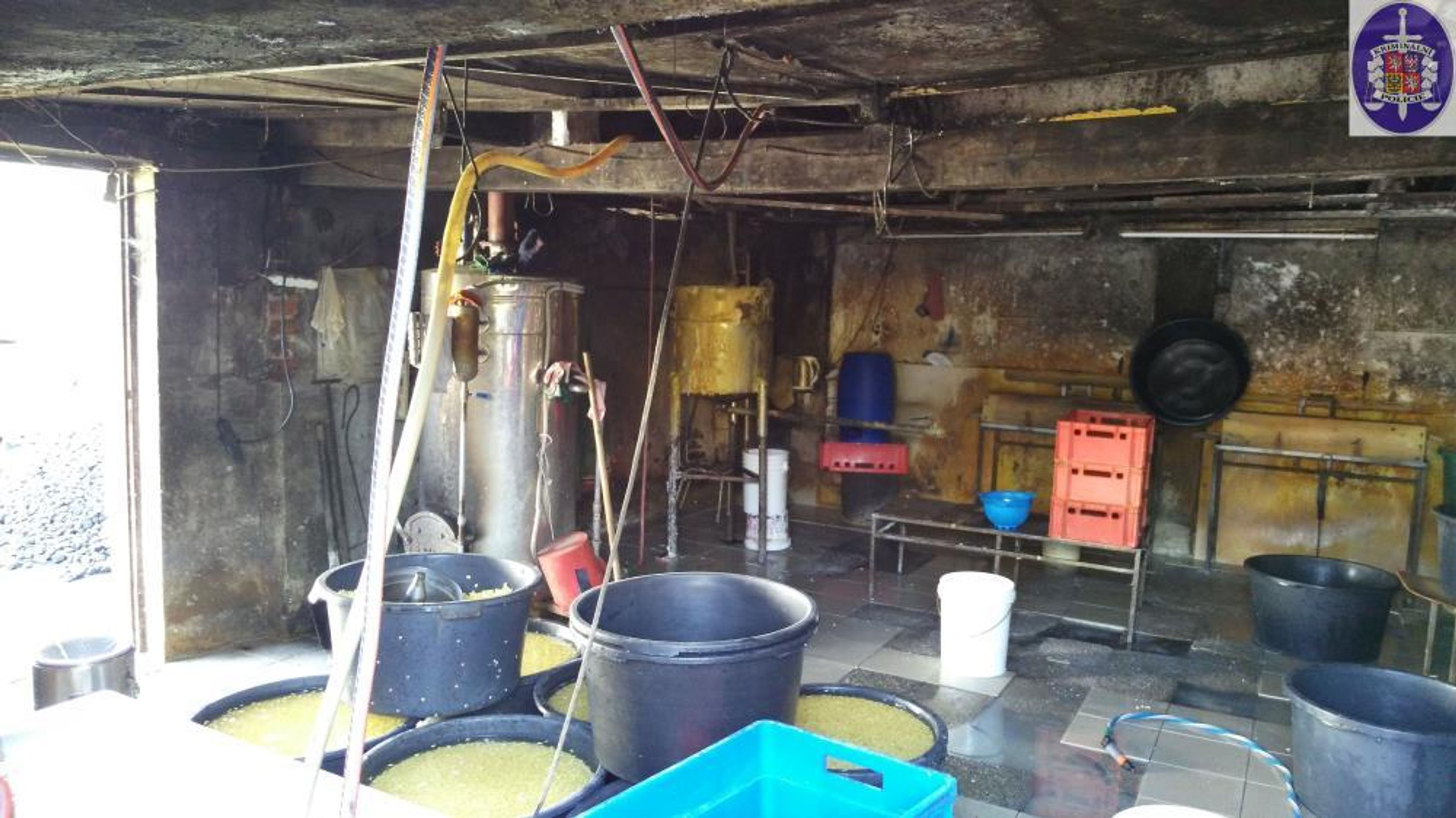 Uzavřená nelegální výrobna tofu prodávaného v pražské tržnici SAPA - 13 - GALERIE: Uzavřená nelegální výrobna tofu prodávaného v pražské tržnici SAPA (13/18)