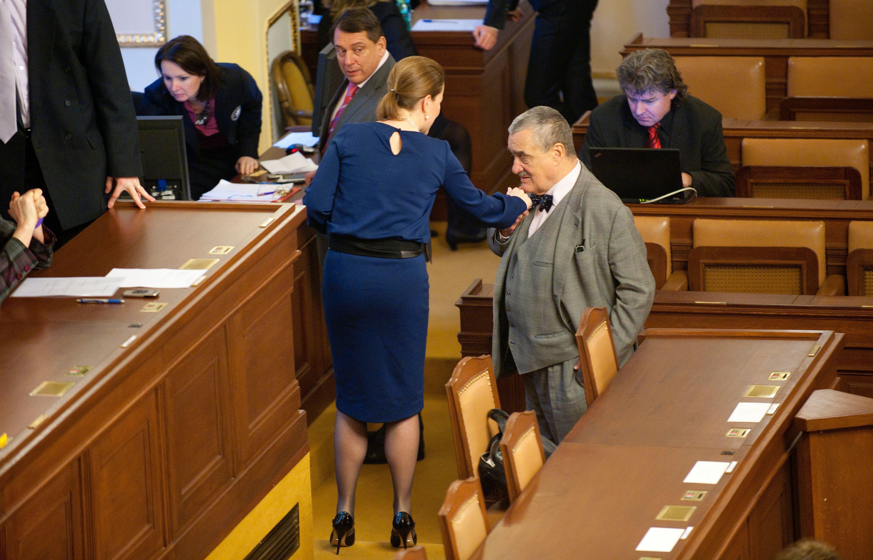 Vášniví politici - 7 - Galerie: Líbající politici (5/11)
