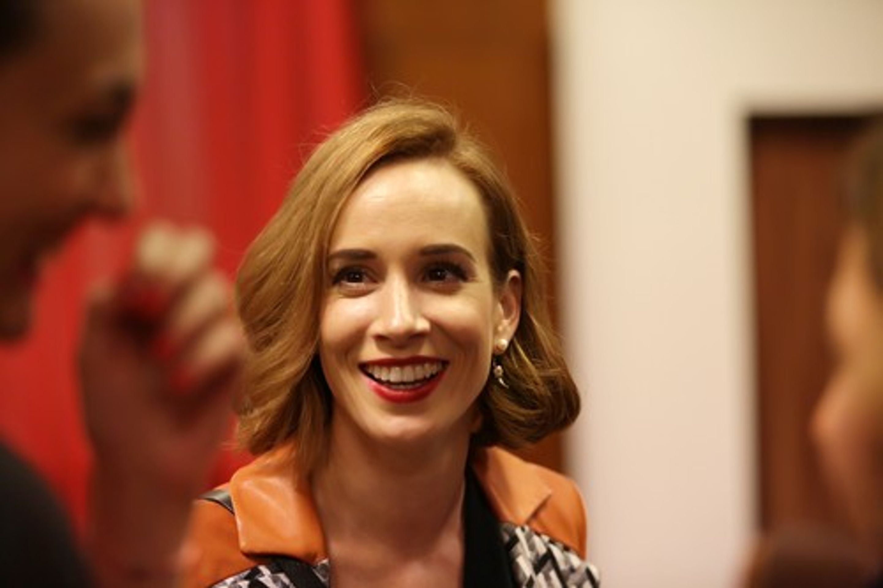 Táňa Pauhofová - Ťáňa Pauhofová (3/4)