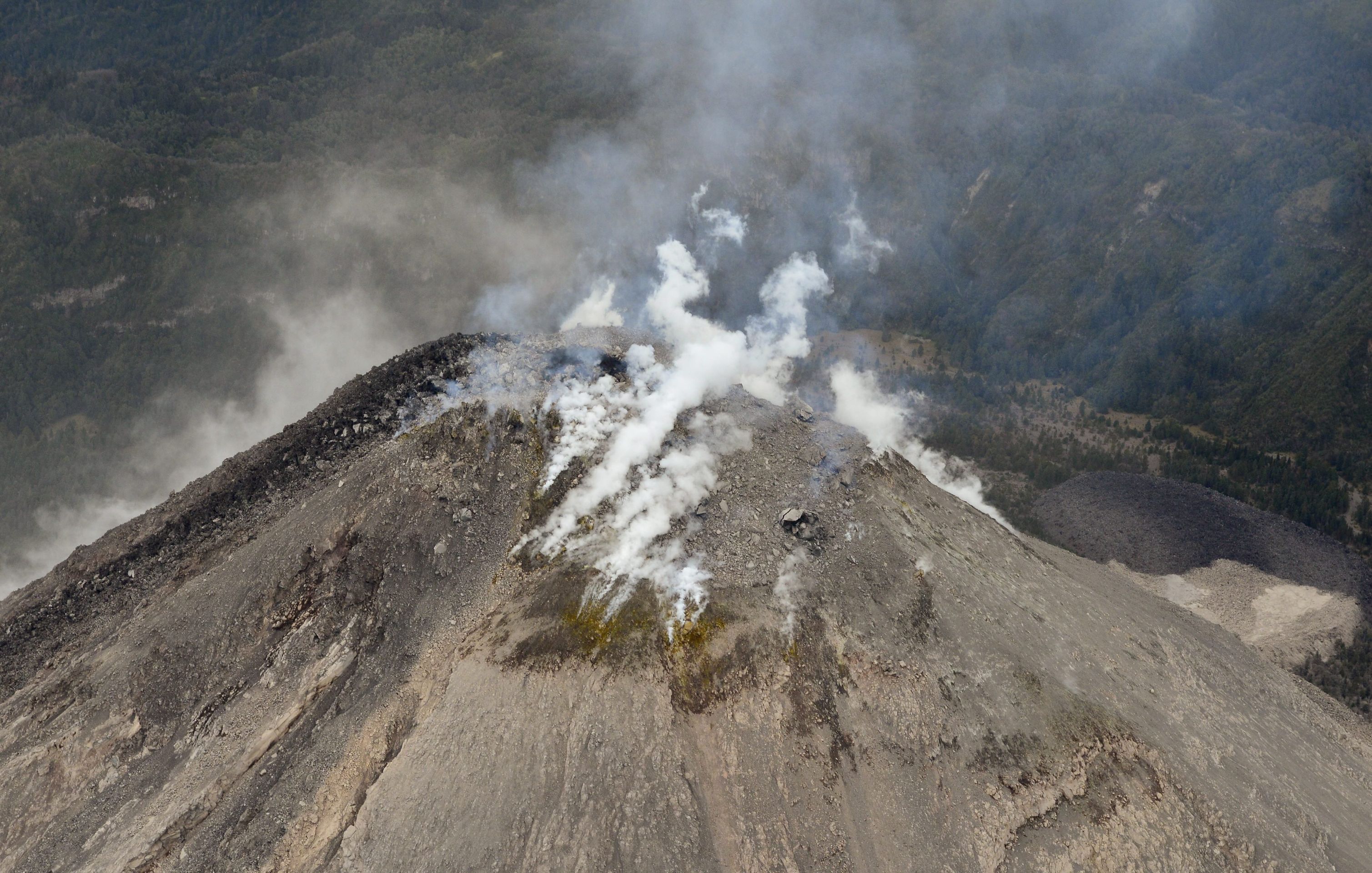 Sopka Colima - 1 - Fotogalerie: Výbuch Sopky Colima (1/7)