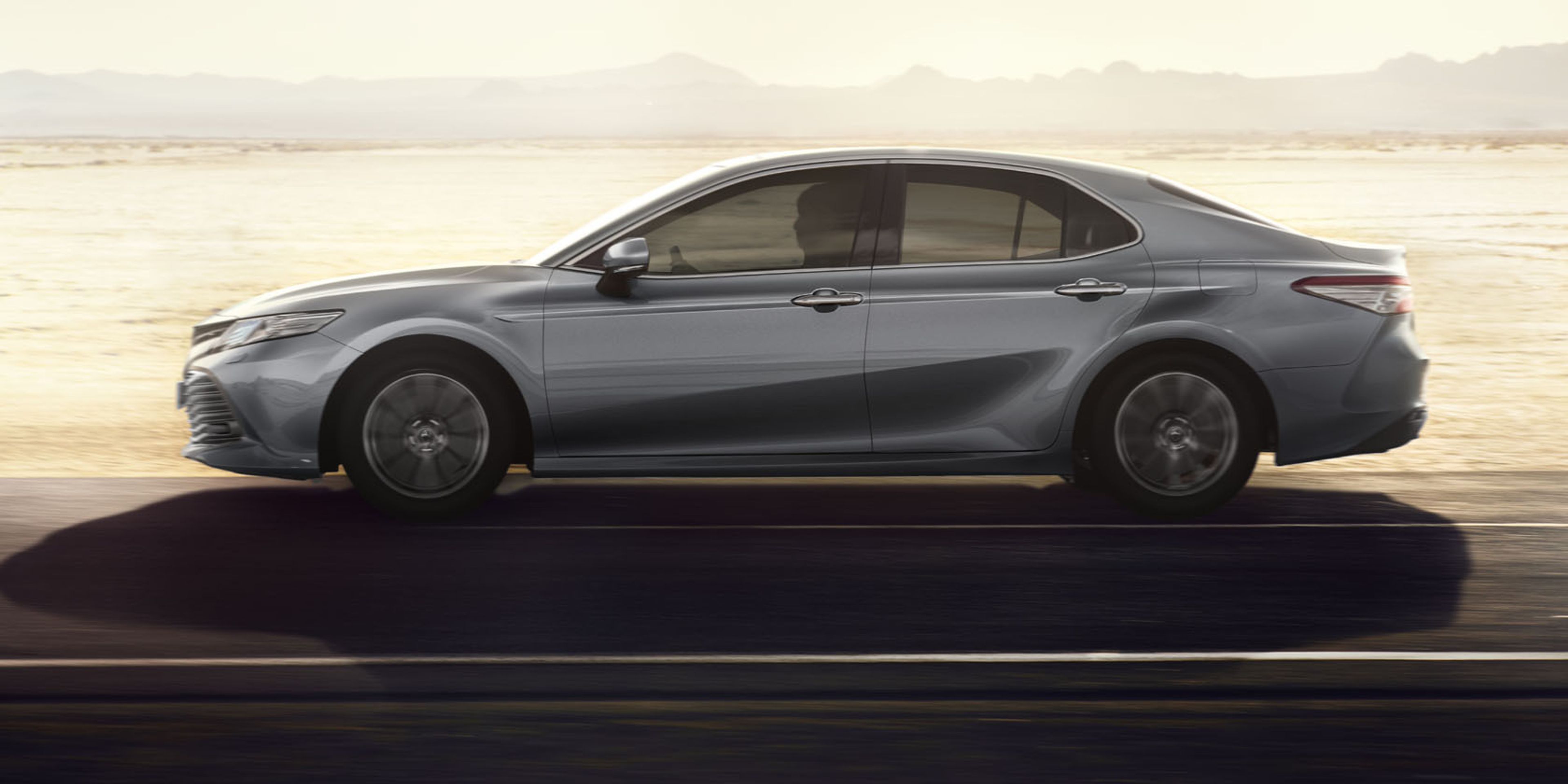 Toyota Camry - 33 - Fotogalerie: Toyota Camry se po letech vrací do Evropy (4/19)