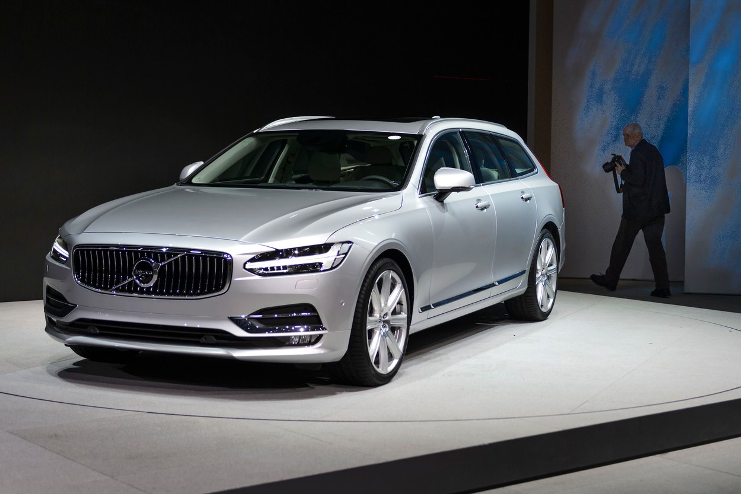 Autosalon Ženeva 2016 - Volvo V90 - GALERIE: Autosalon Ženeva 2016 (10/10)