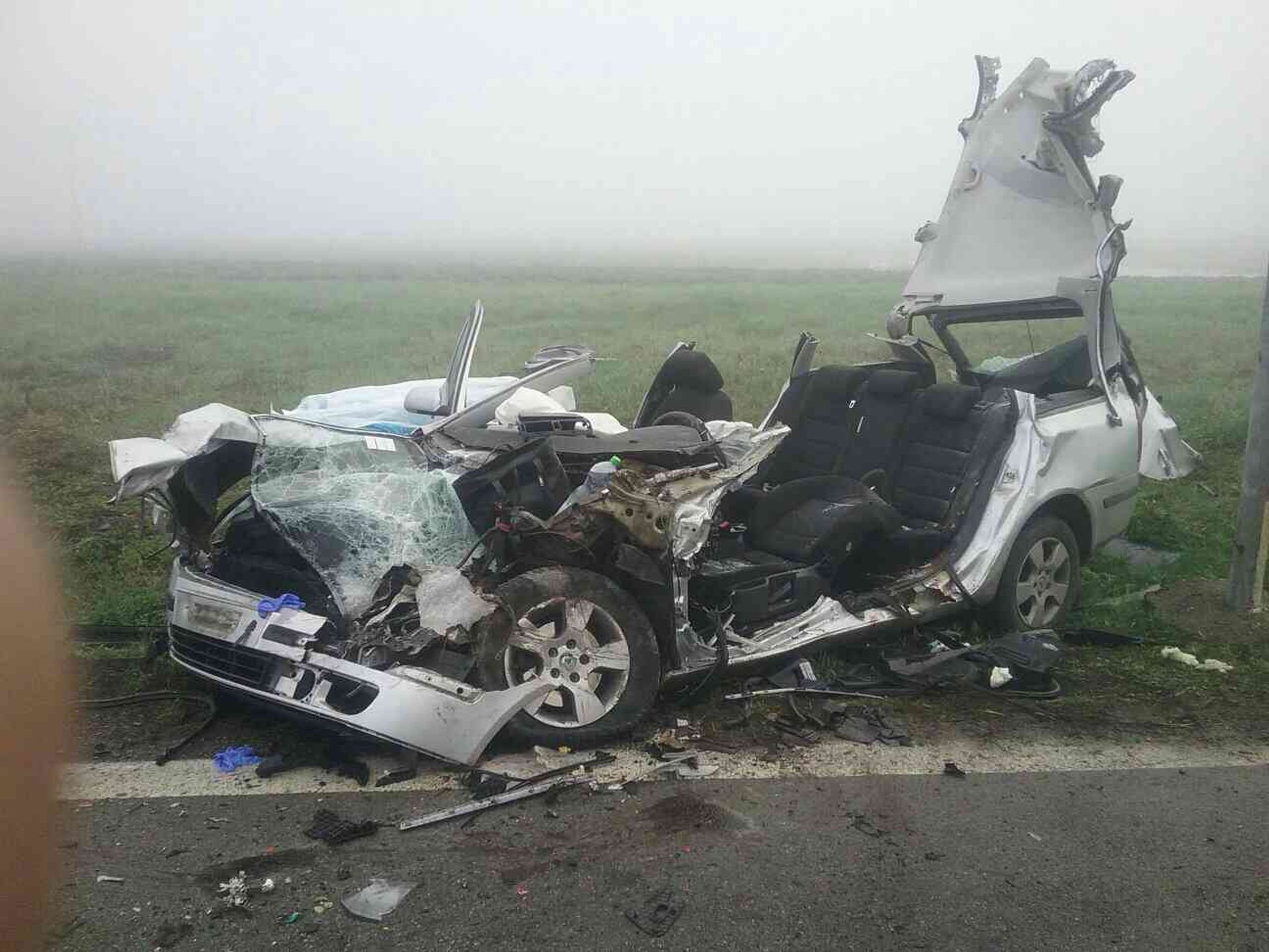 Tragická nehoda na železničním přejezdu v Rimavské Sobotě - GALERIE: Tragická nehoda na železničním přejezdu v Rimavské Sobotě (3/7)
