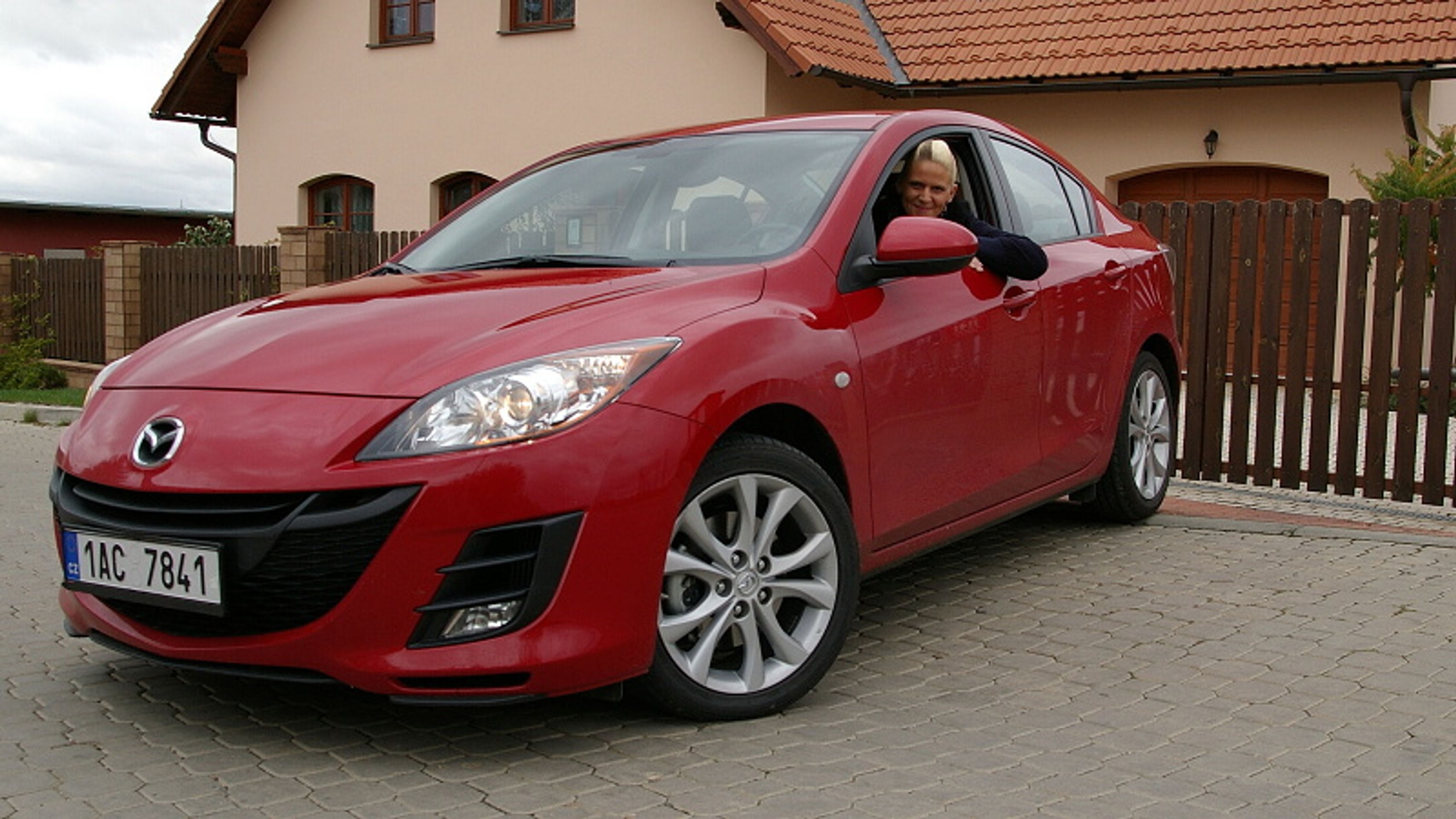 Mazda 3 sedan-3 - GALERIE Mazda 3 (4/8)