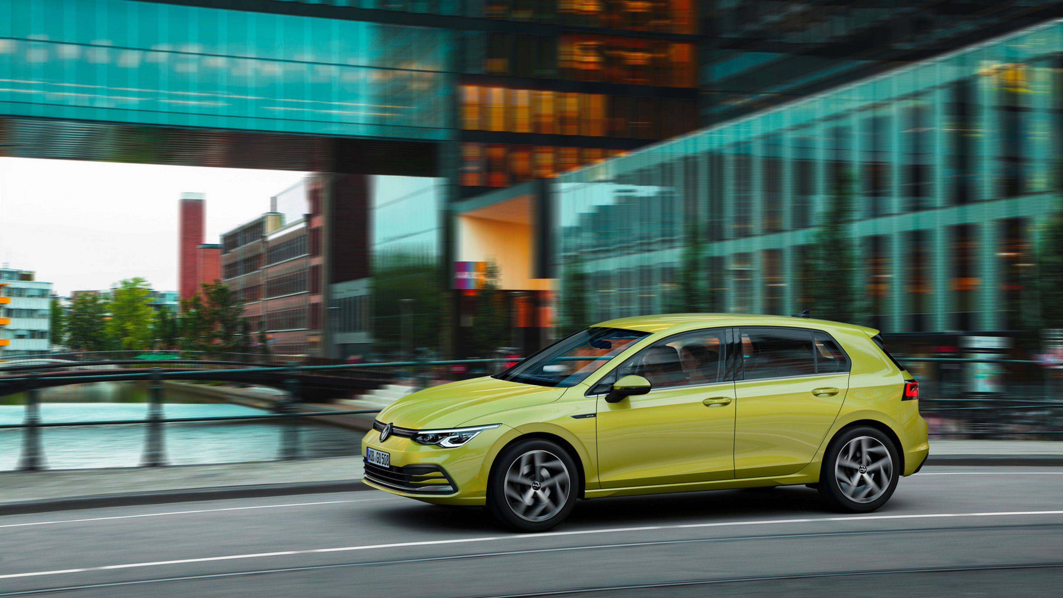 Volkswagen Golf osmé generace - 27 - Fotogalerie: Nový VW Golf (13/36)