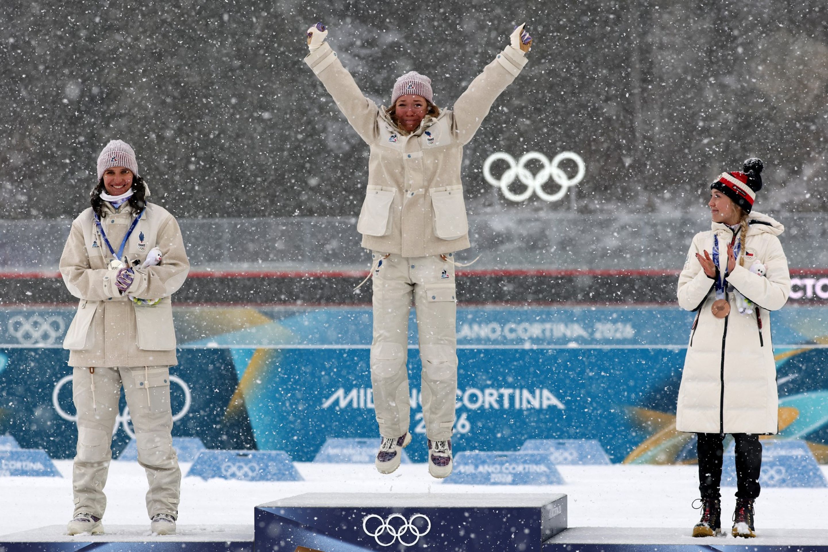 Tereza Voborníková slaví na OH v Itálii bronz - Tereza Voborníková slaví na OH v Itálii bronz (3/6)