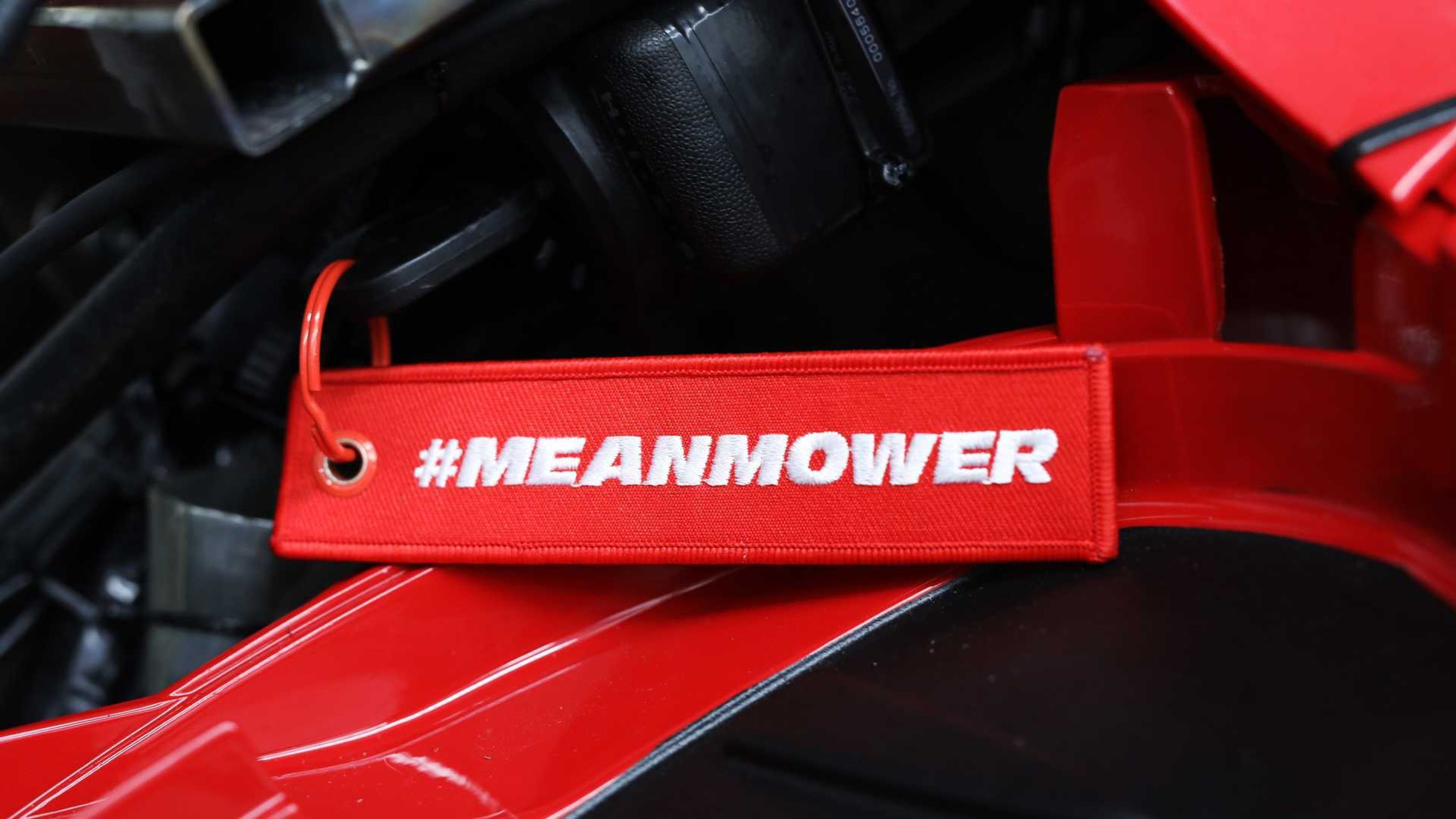 Honda Mean Mower V2 - 10 - Fotogalerie: Nejrychlejší sekačka na světě (6/9)