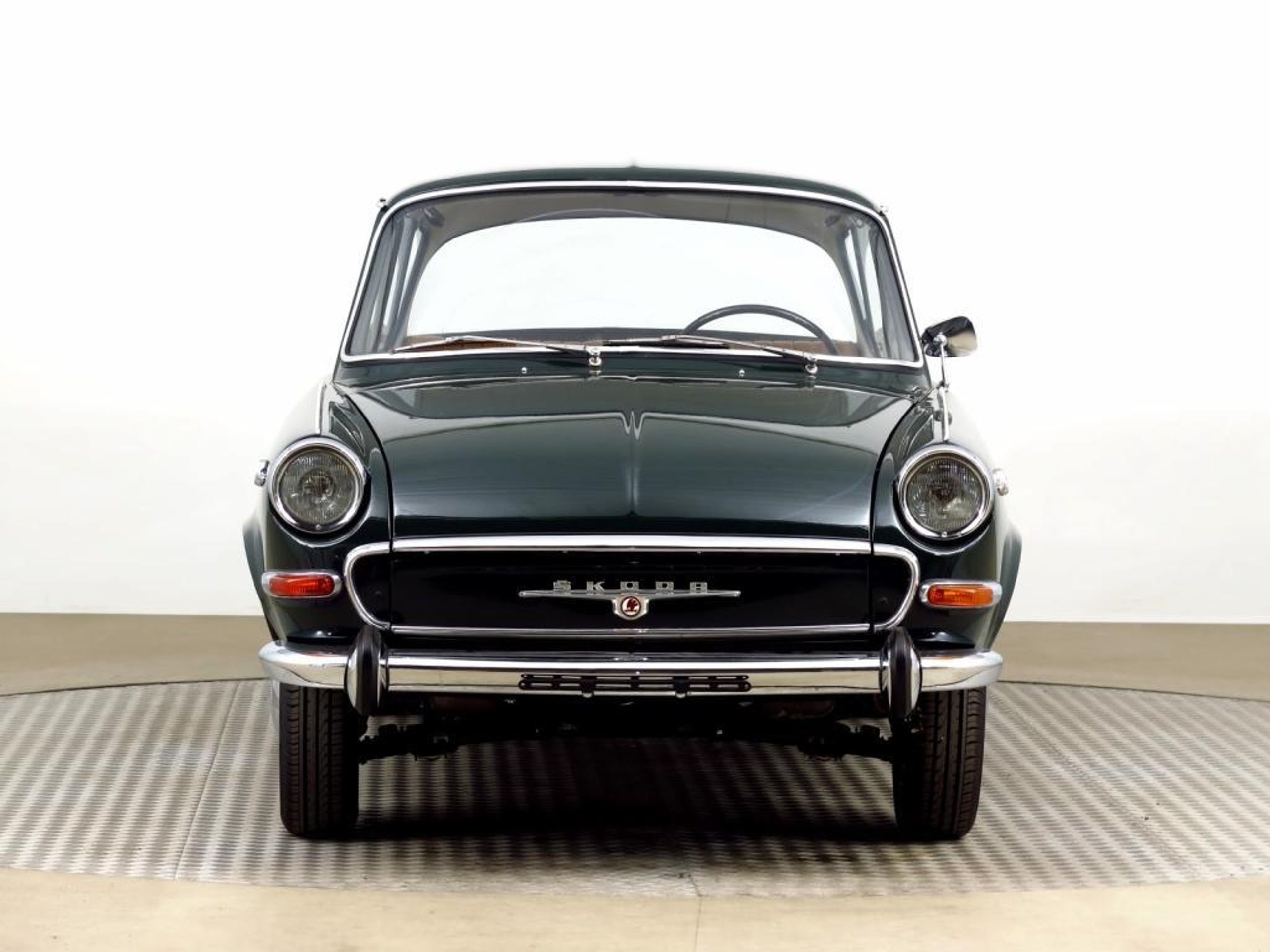 Škoda 1000 MBX z roku 1967 - 9 - Fotogalerie: Tahle stařičká embéčka mají dnes obrovskou hodnotu (21/35)