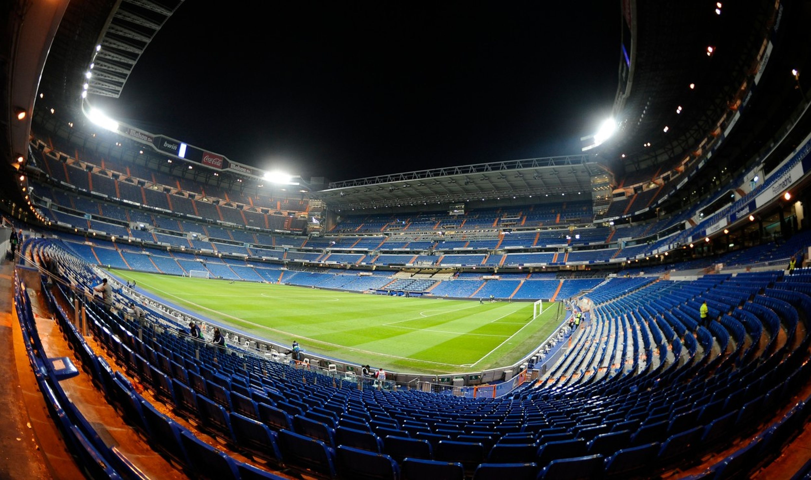 Stadion Realu Madrid Santiago Bernabéu - GALERIE: 10 největších fotbalových stadionů v Evropě (4/10)