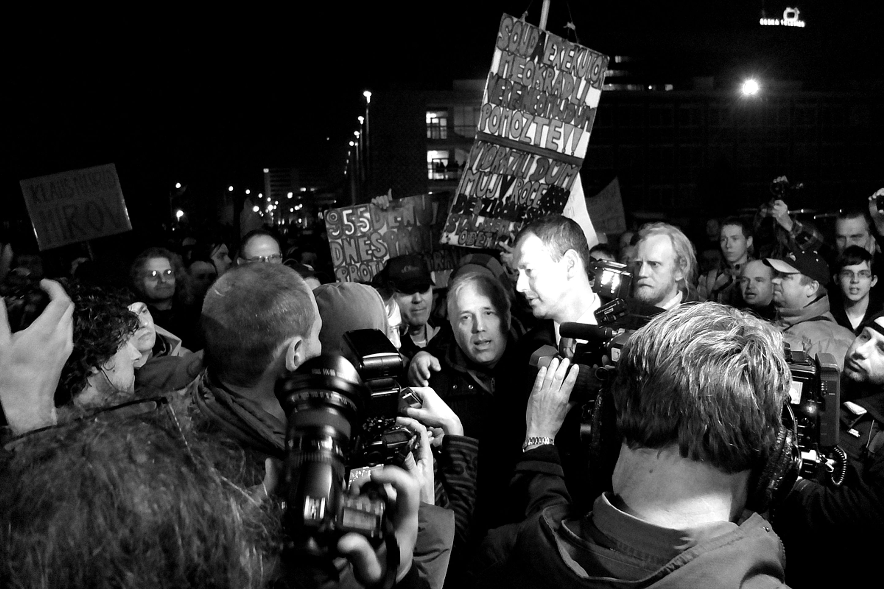 Demonstrace proti vládě - 15 - Demonstrace proti vládě (15/17)