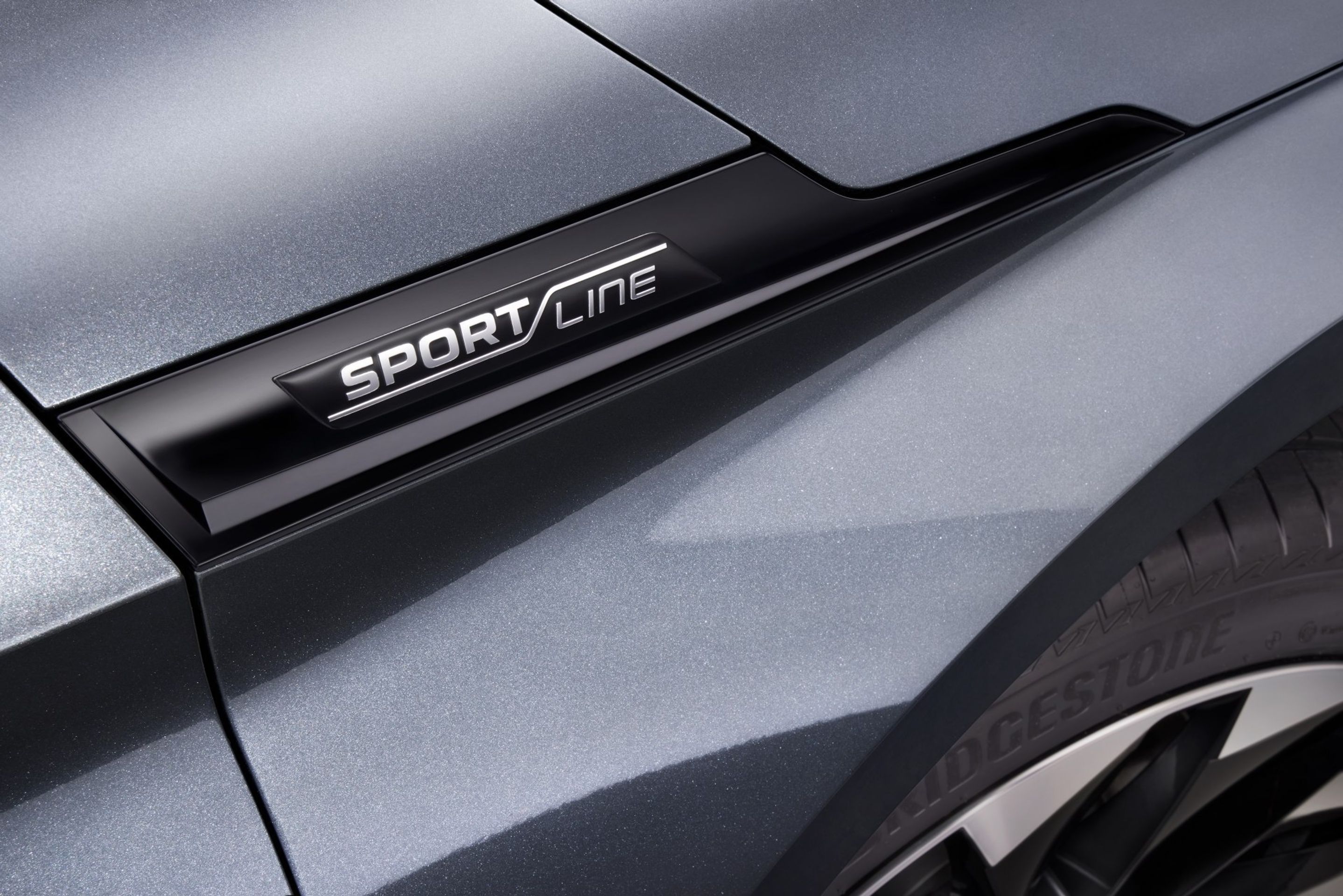 Škoda Enyaq Sportline iV - 33 - Fotogalerie: Škoda Enyaq ve verzi Sportline (10/14)