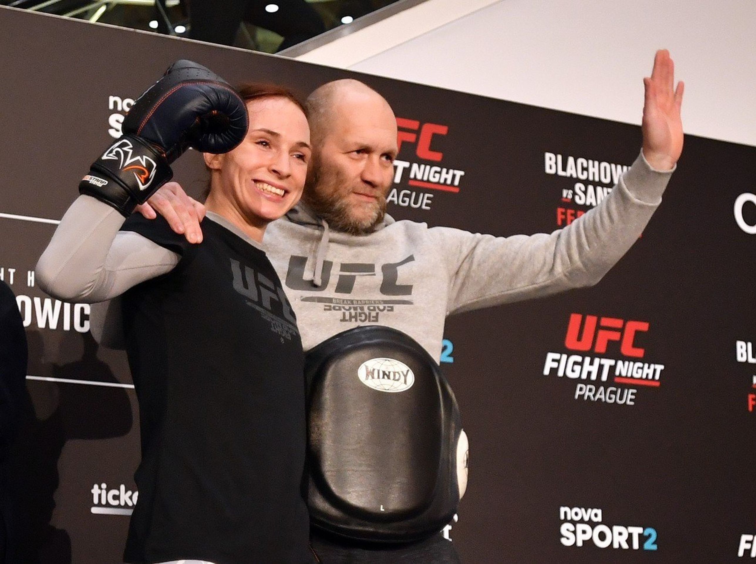 Lucie Pudilová a její trenér Ladislav Erdelyi - GALERIE: Lucie Pudilová se připravuje na další zápas v UFC (4/5)