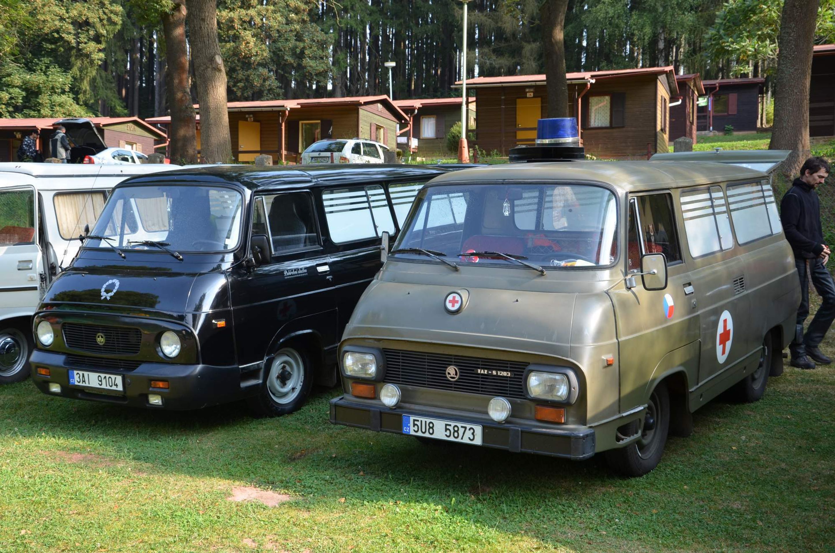 Kultovní Škoda 1203 - 61 - Fotogalerie: Kultovní “dvanda“ slaví. Podívejte se na originální úpravy (36/39)