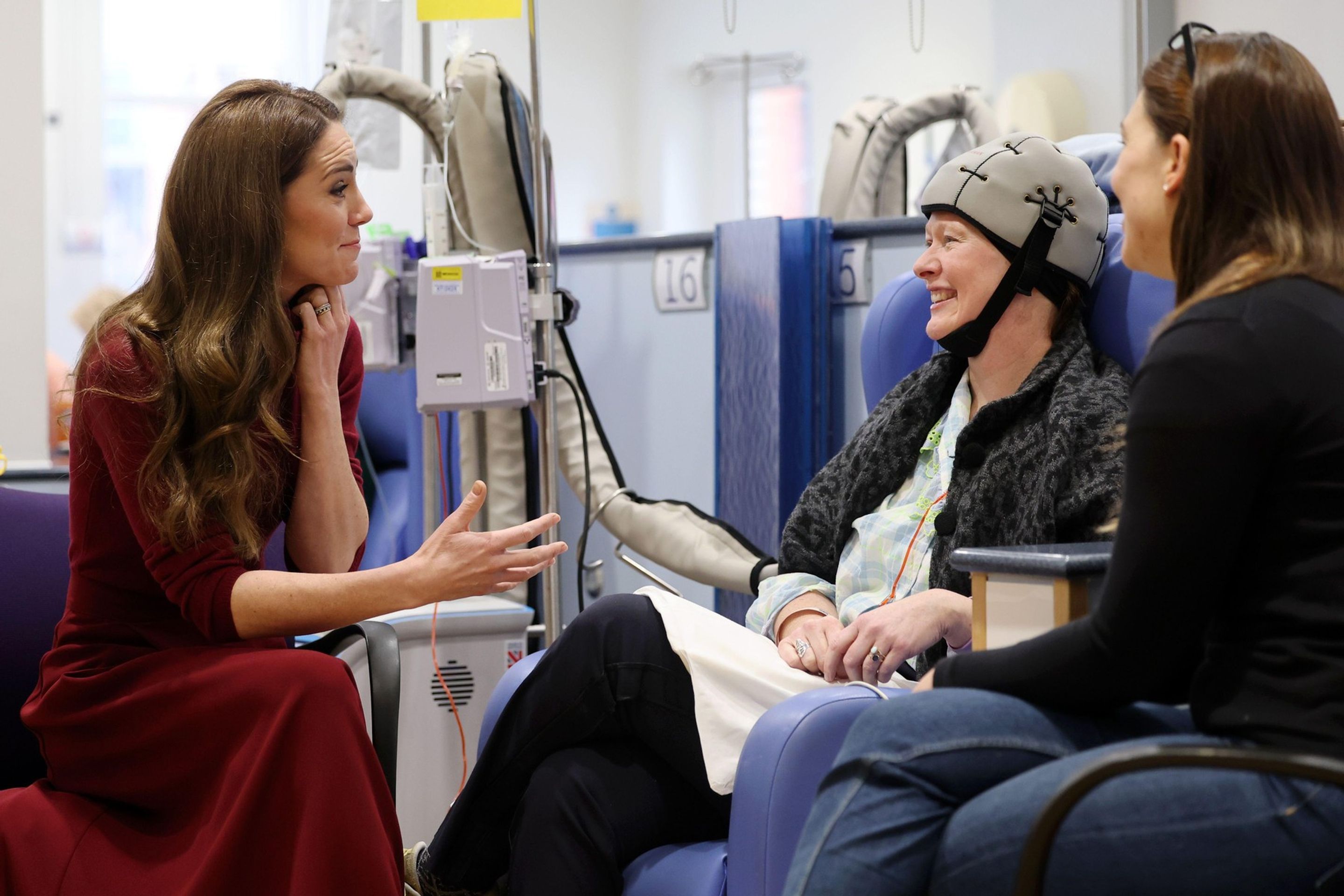 Princezna Kate na návštěvě nemocnice Royal Marsden, 14. 1. 2025 (11) - Princezna Kate na návštěvě nemocnice Royal Marsden (3/8)