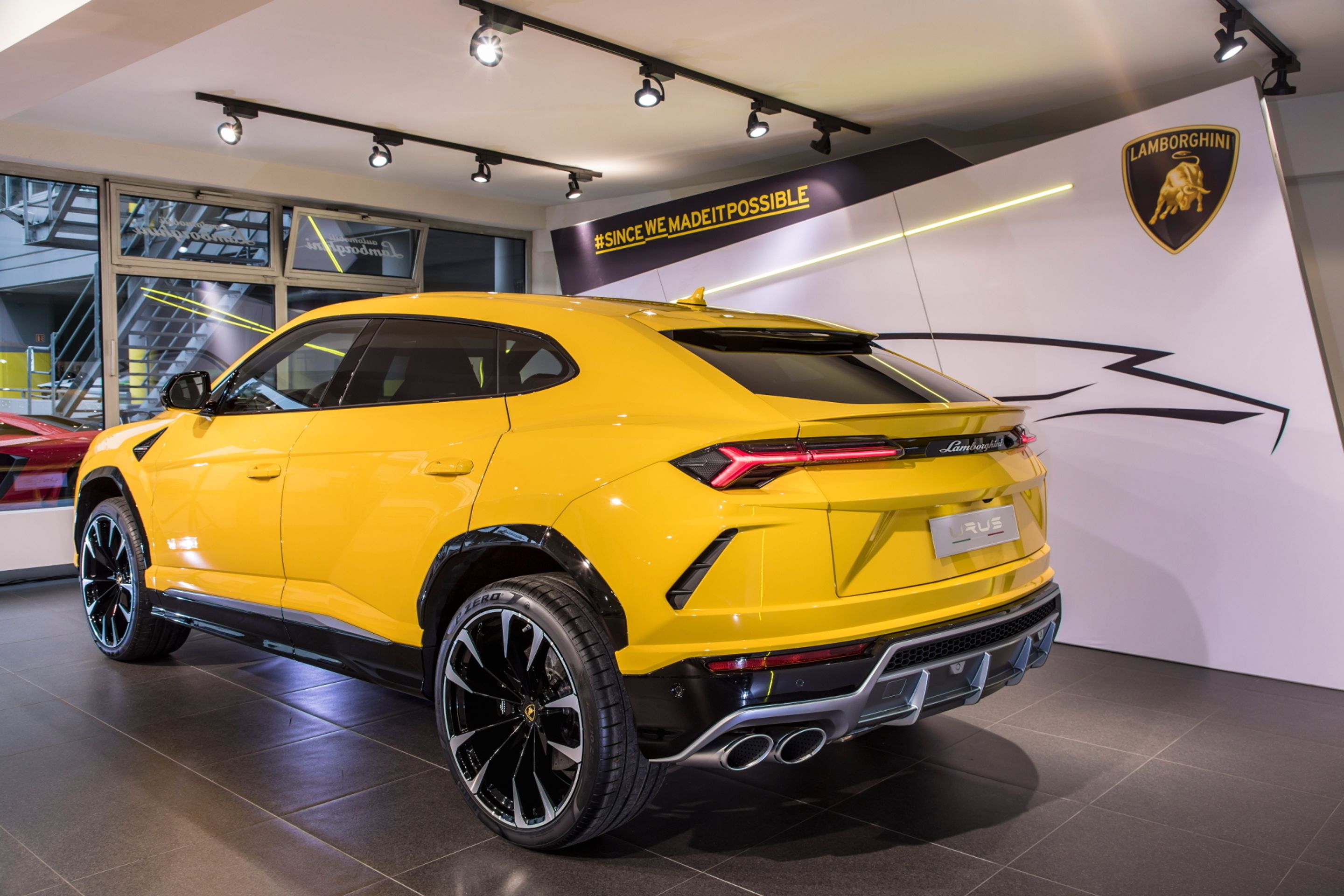 Lamborghini Urus - 34 - Fotogalerie: Nejdrsnější SUV Lamborghini Urus (10/30)