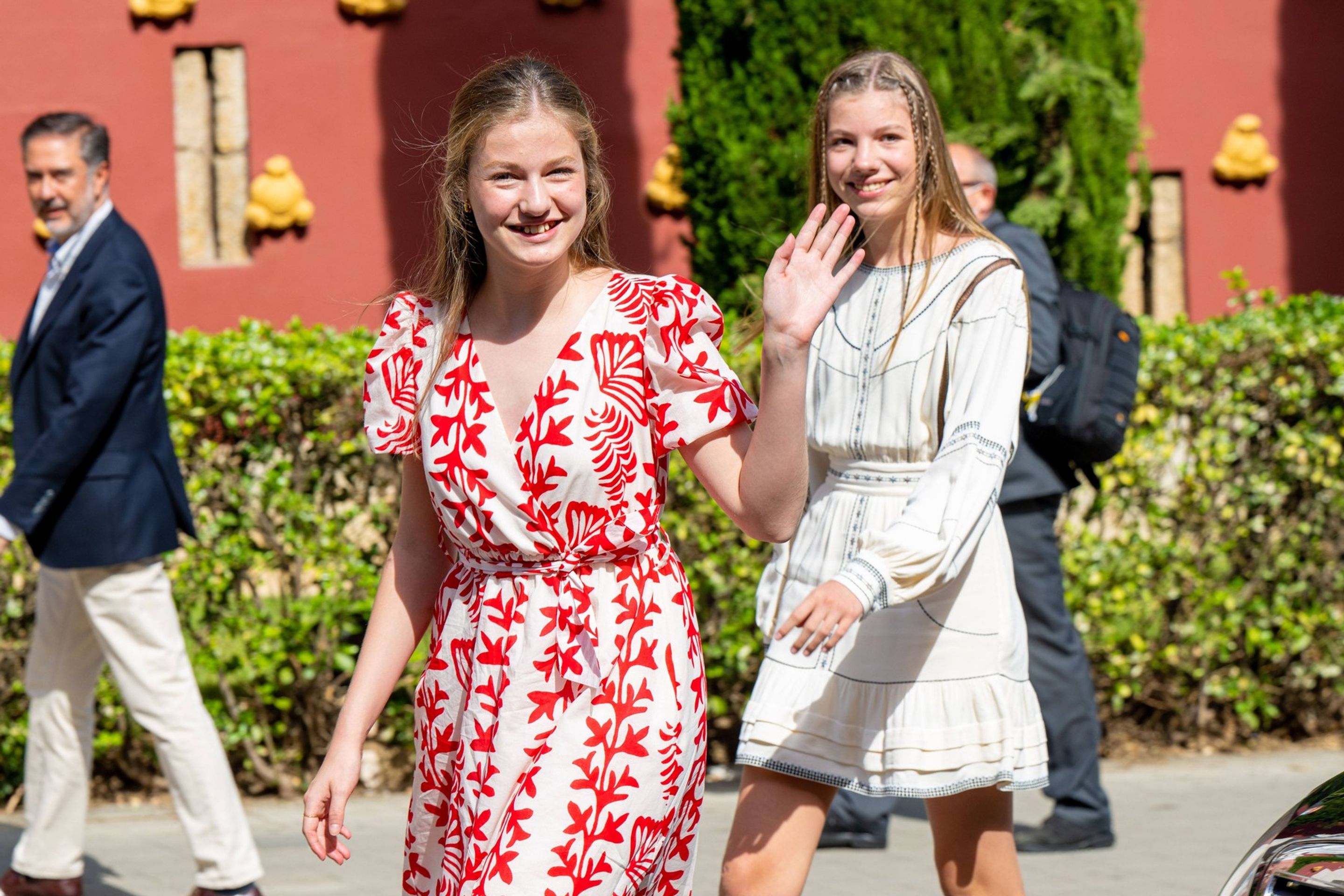 Princezna Leonora se svou sestrou Sofií, 3. 7. 2022 - Princezna Leonora (3/6)