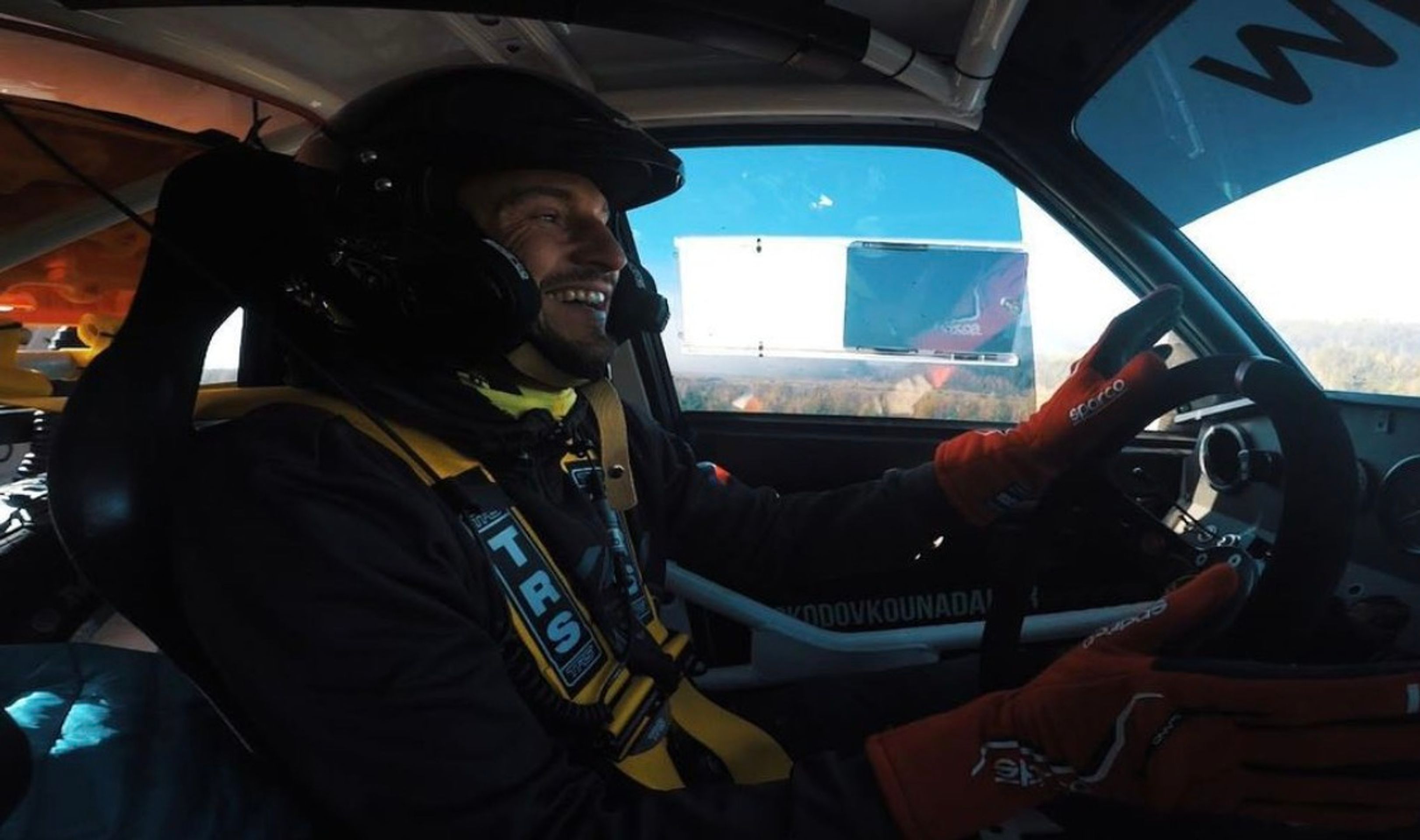 Škodovkou na Dakar - 17 - Fotogalerie: Škoda 130 LR se postaví na start legendárního Dakaru (4/14)