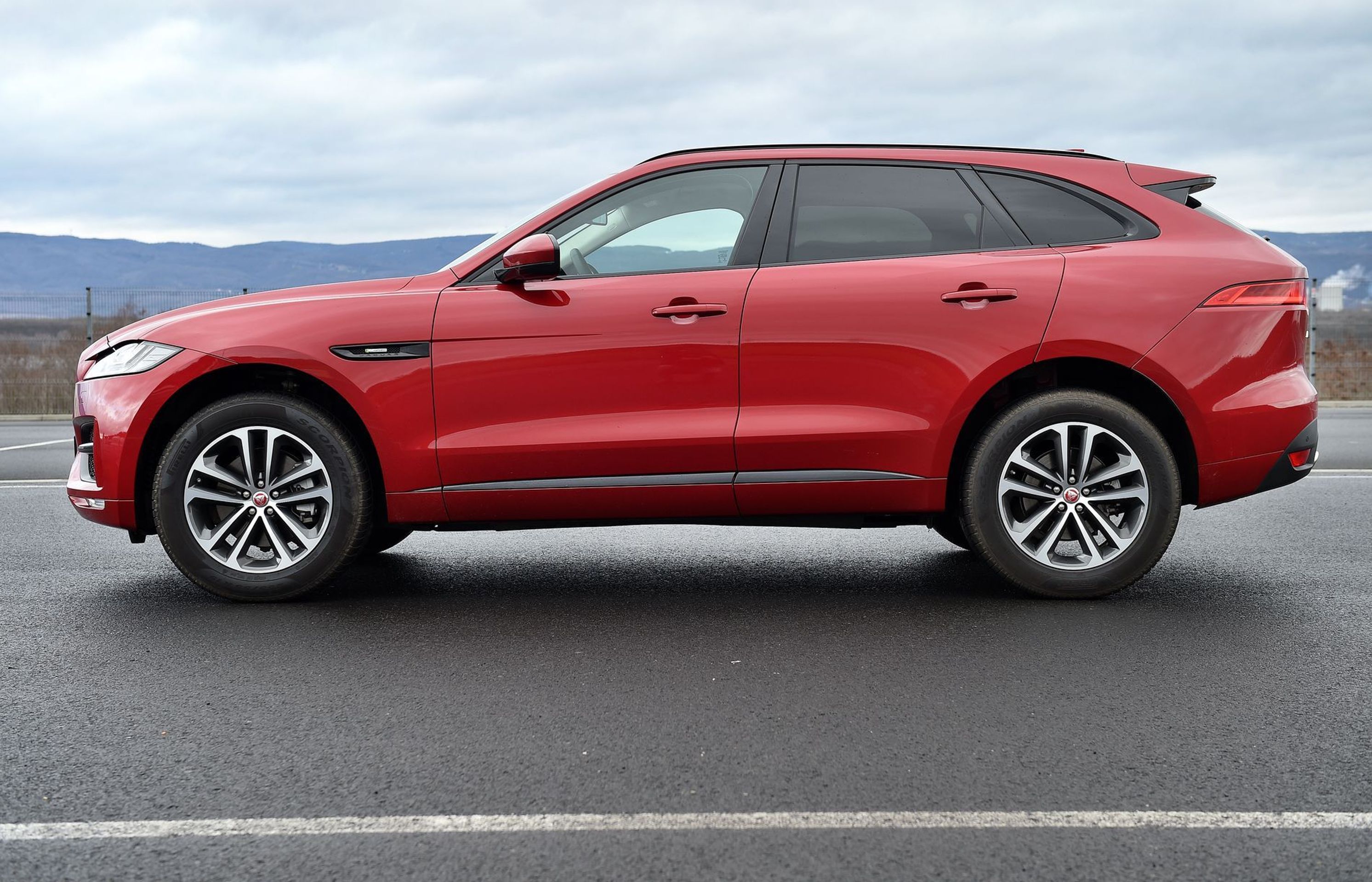Jaguar FPace 22 Galerie GALERIE Jaguar FPace TN.cz