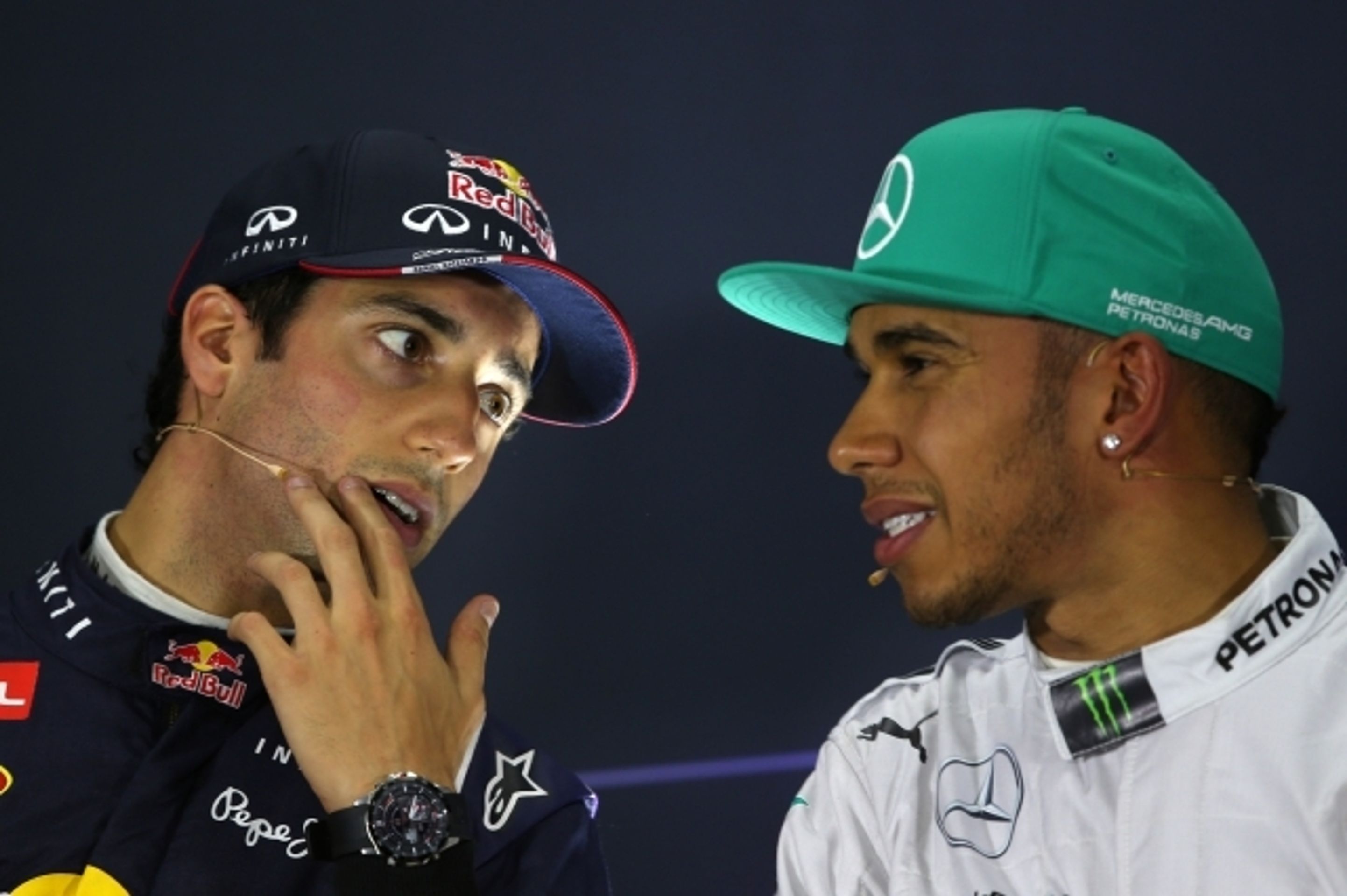 Lewis Hamilton vyhrál kvalifikaci na GP Číny - 1 - GALERIE: Lewis Hamilton vyhrál kvalifikaci na Velkou cenu Číny (10/10)