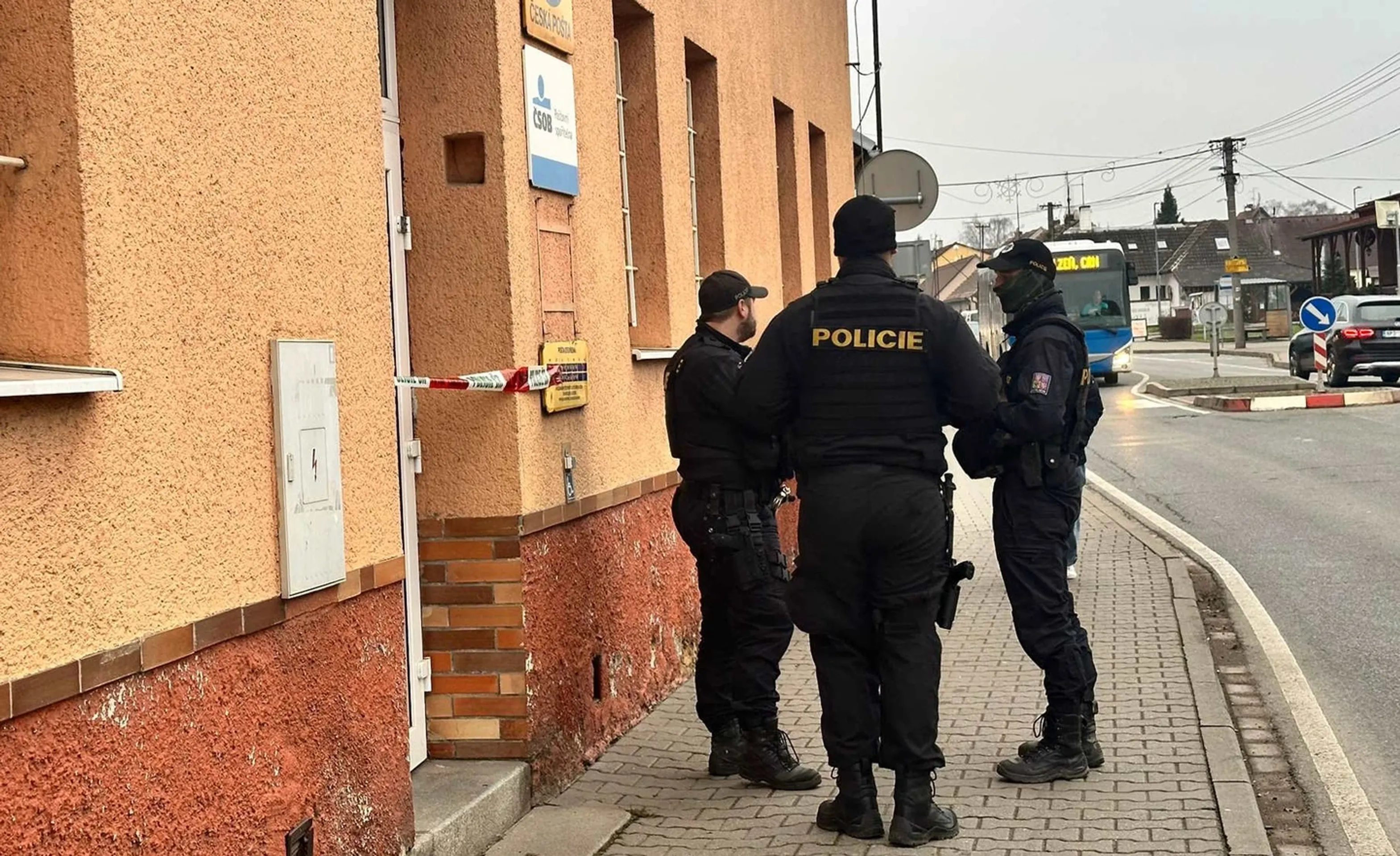 Přepadení pošty v Tlučné - Přepadení pošty v Tlučné (3/3)
