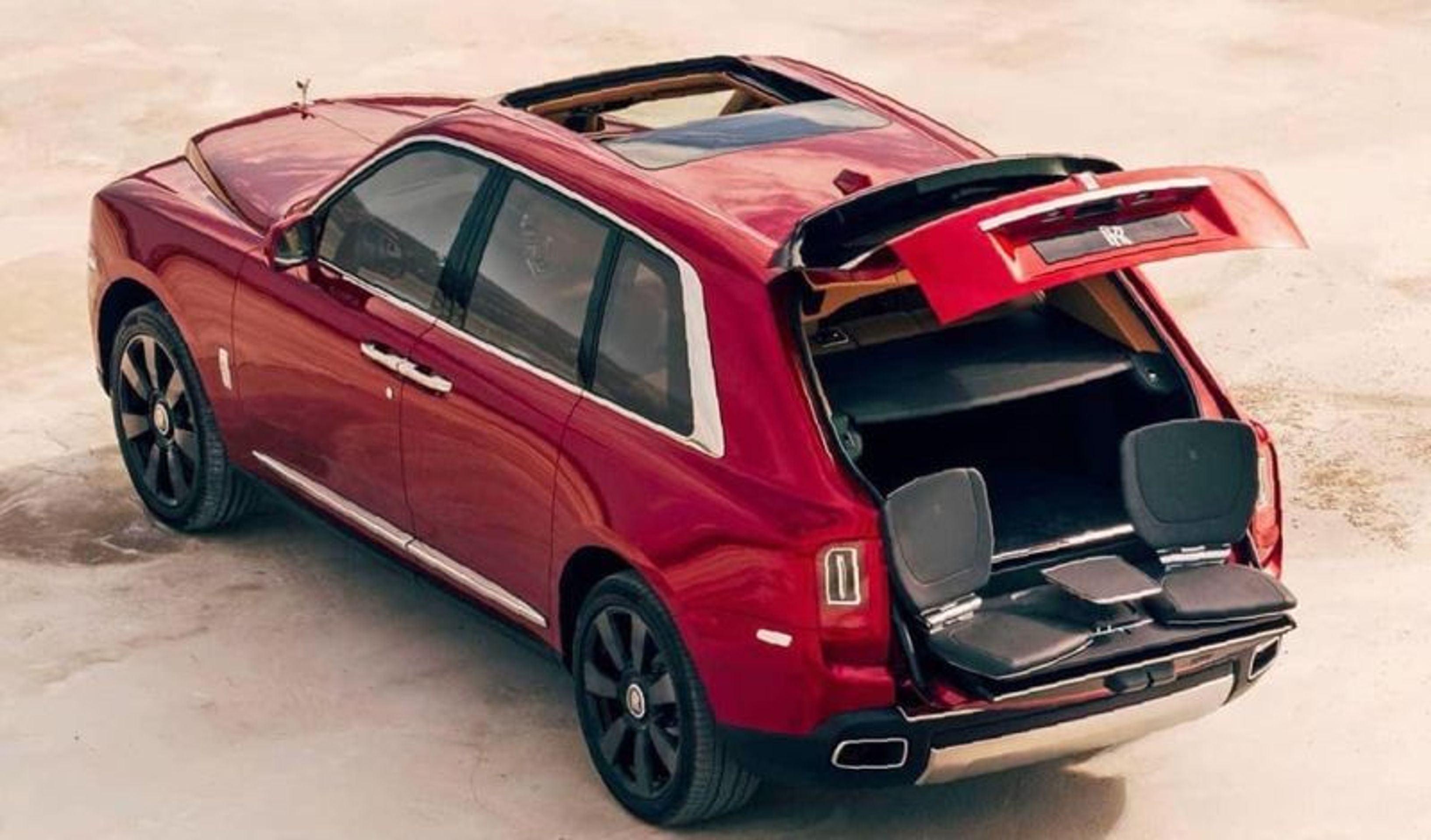 Rolls-Royce Cullinan - 17 - Fotogalerie: Rolls Royce ukázal nejluxusnější SUV všech dob (8/14)