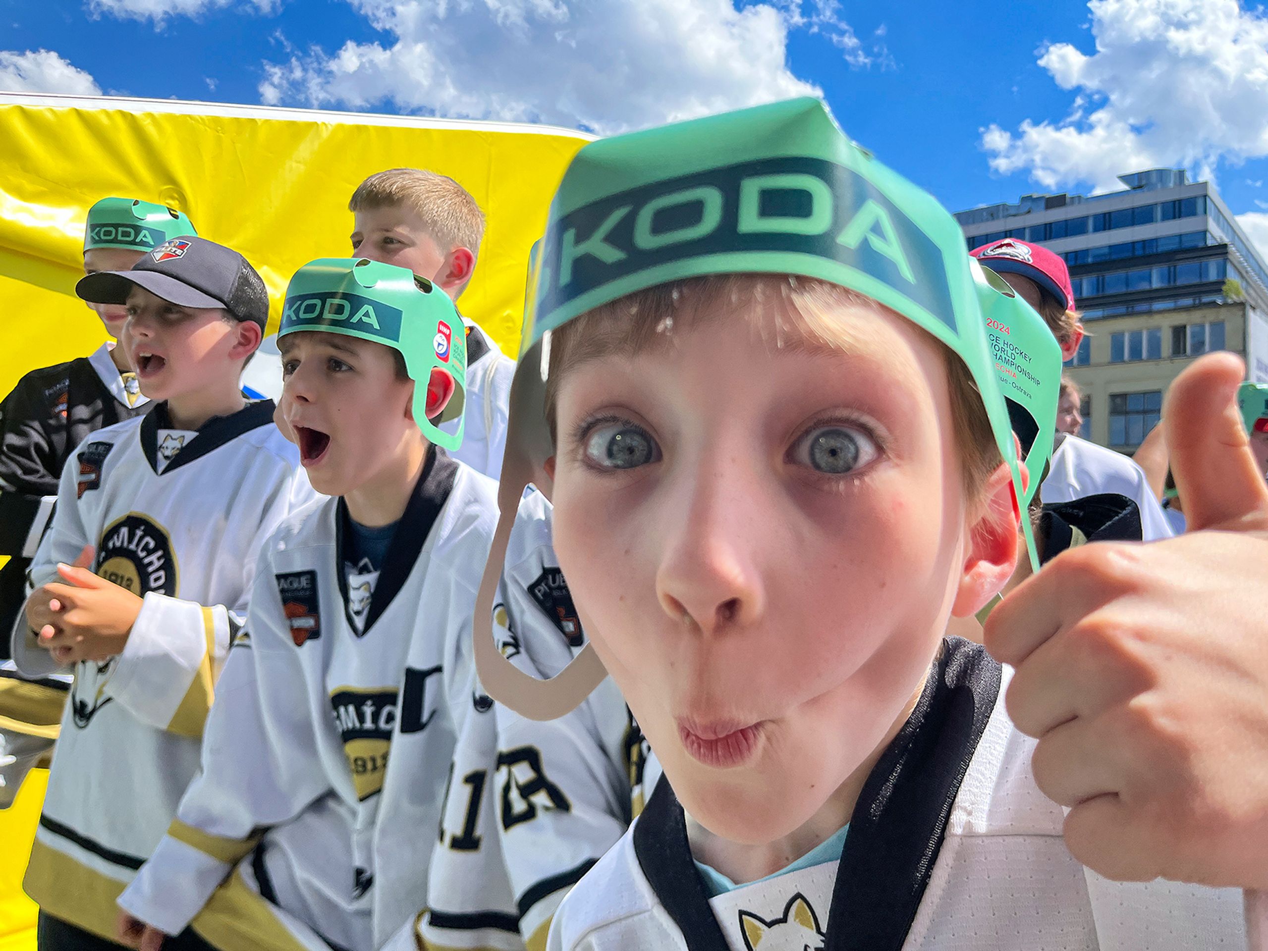 Malí hokejisté HC Smíchov na mistrovství světa - Liščata z pražského klubu HC Smíchov na návštěvě světového šampionátu (1/15)