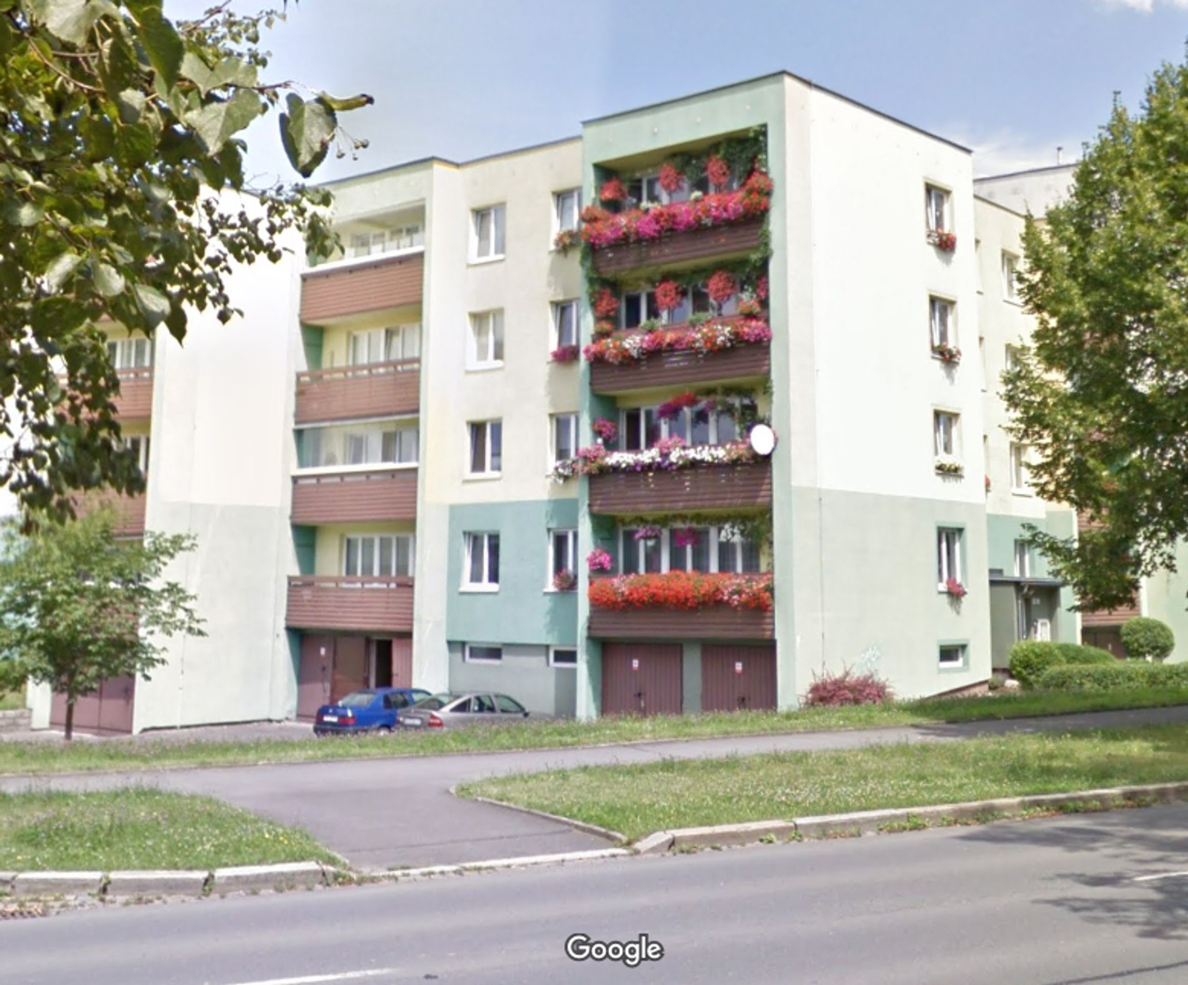 Výzdoba paneláku v Havířově v roce 2017 - GALERIE: Vyzdobené balkóny v Havířově (3/3)