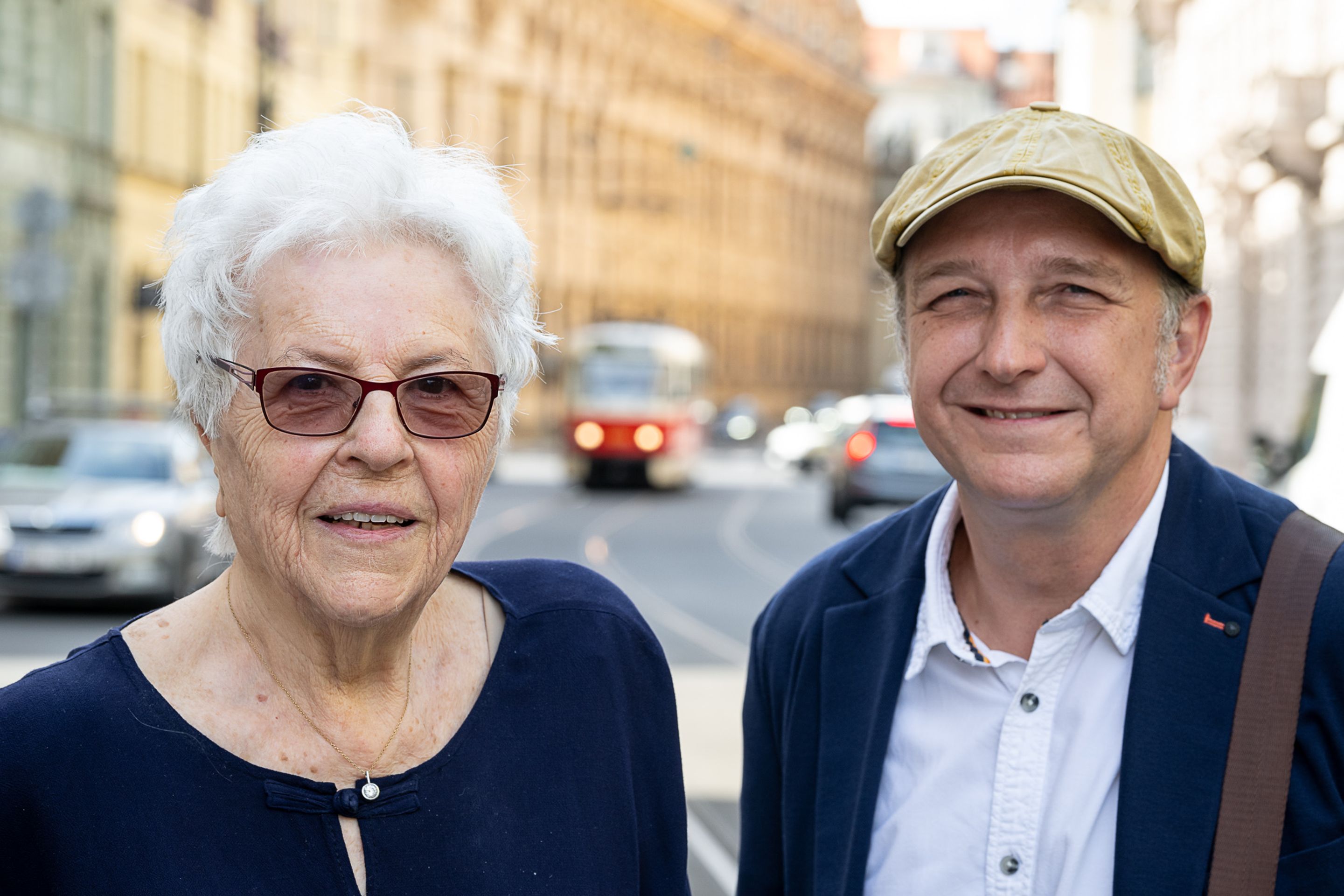 Dagmar Hazdrová Jan Vondráček - Nový hlas v pražských tramvajích a autobusech (5/5)