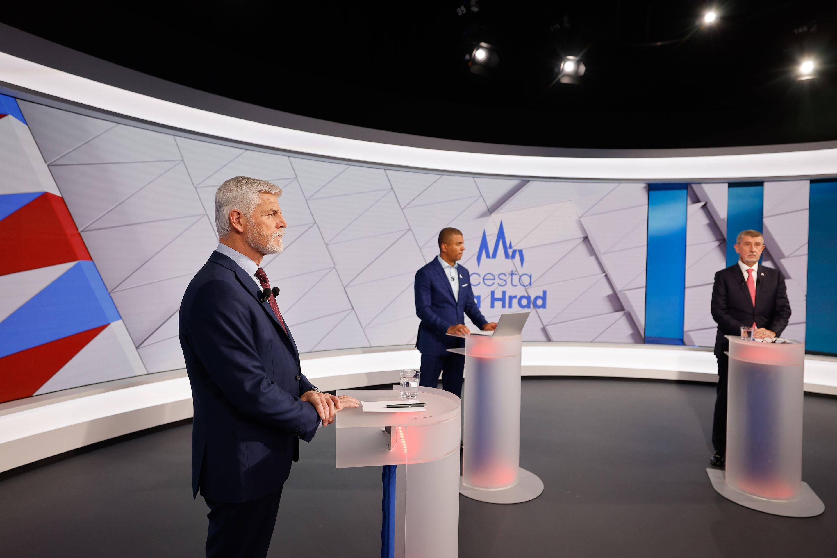 Debata kandidátů - Debata kandidátů (2/17)