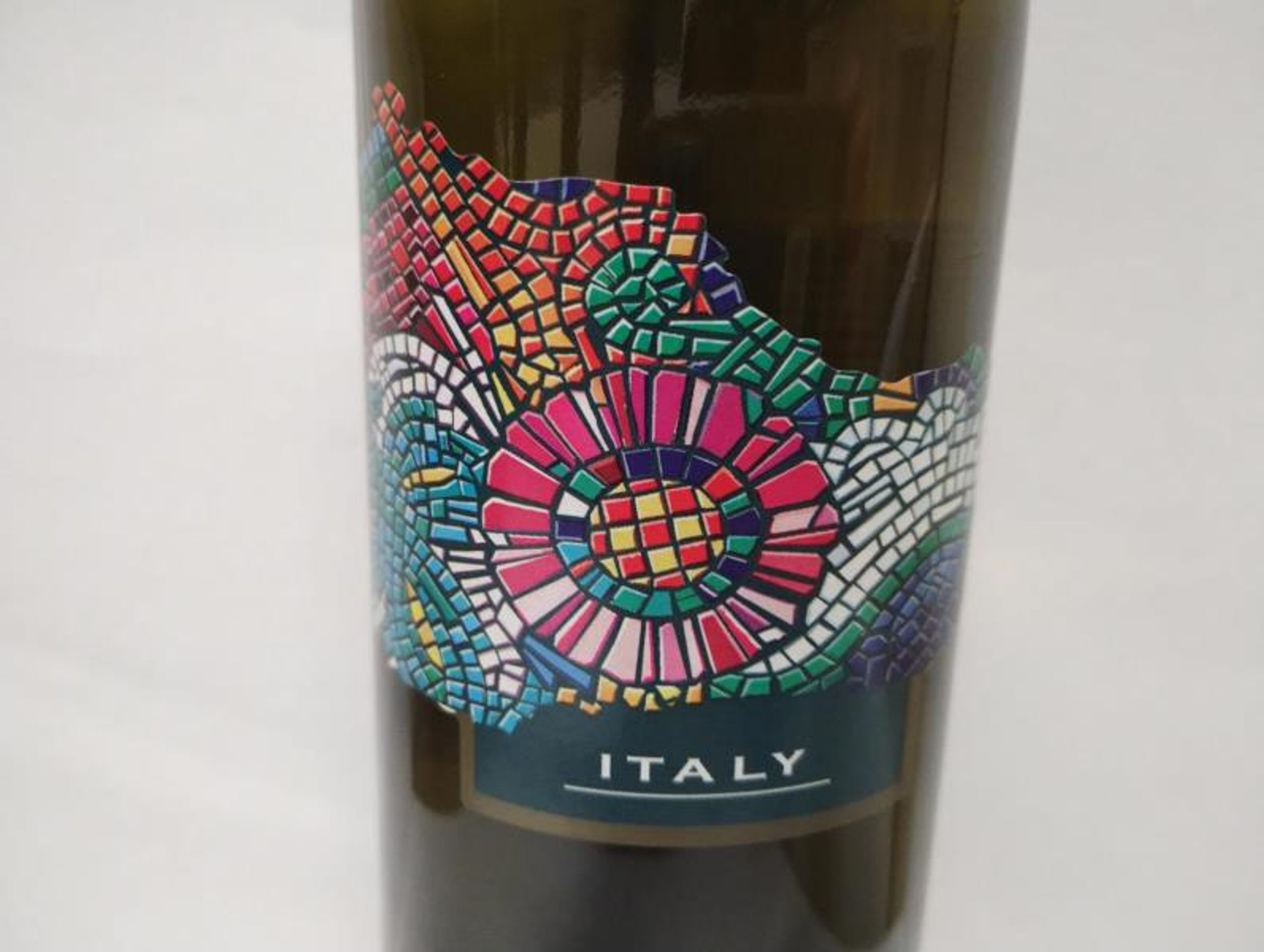 Vino bianco dry (Billa) - Inspekce varuje před víny z Tesca a Billy (3/11)