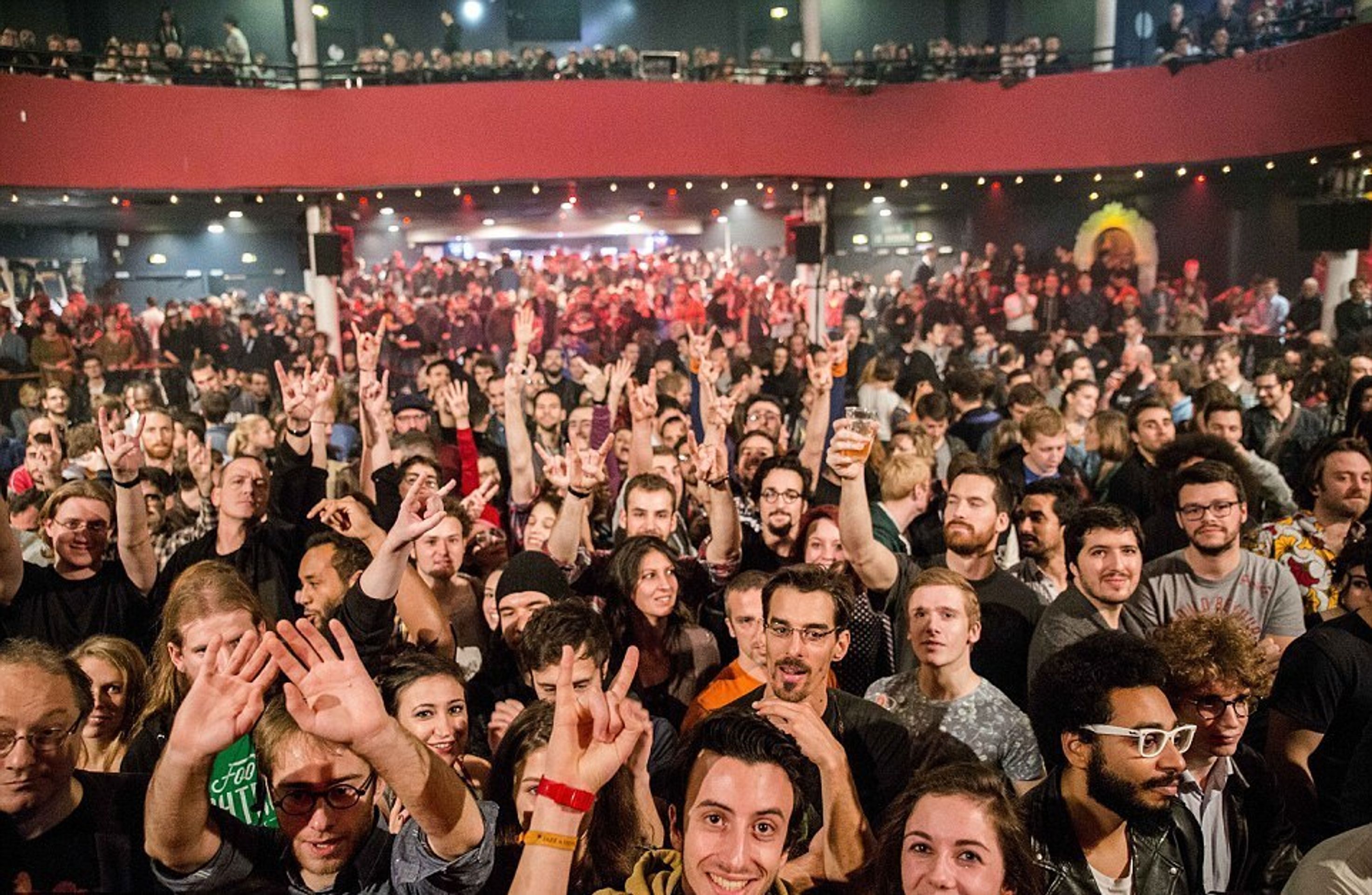 Útok v Bataclanu - GALERIE: Útok v klubu Bataclan (2/9)