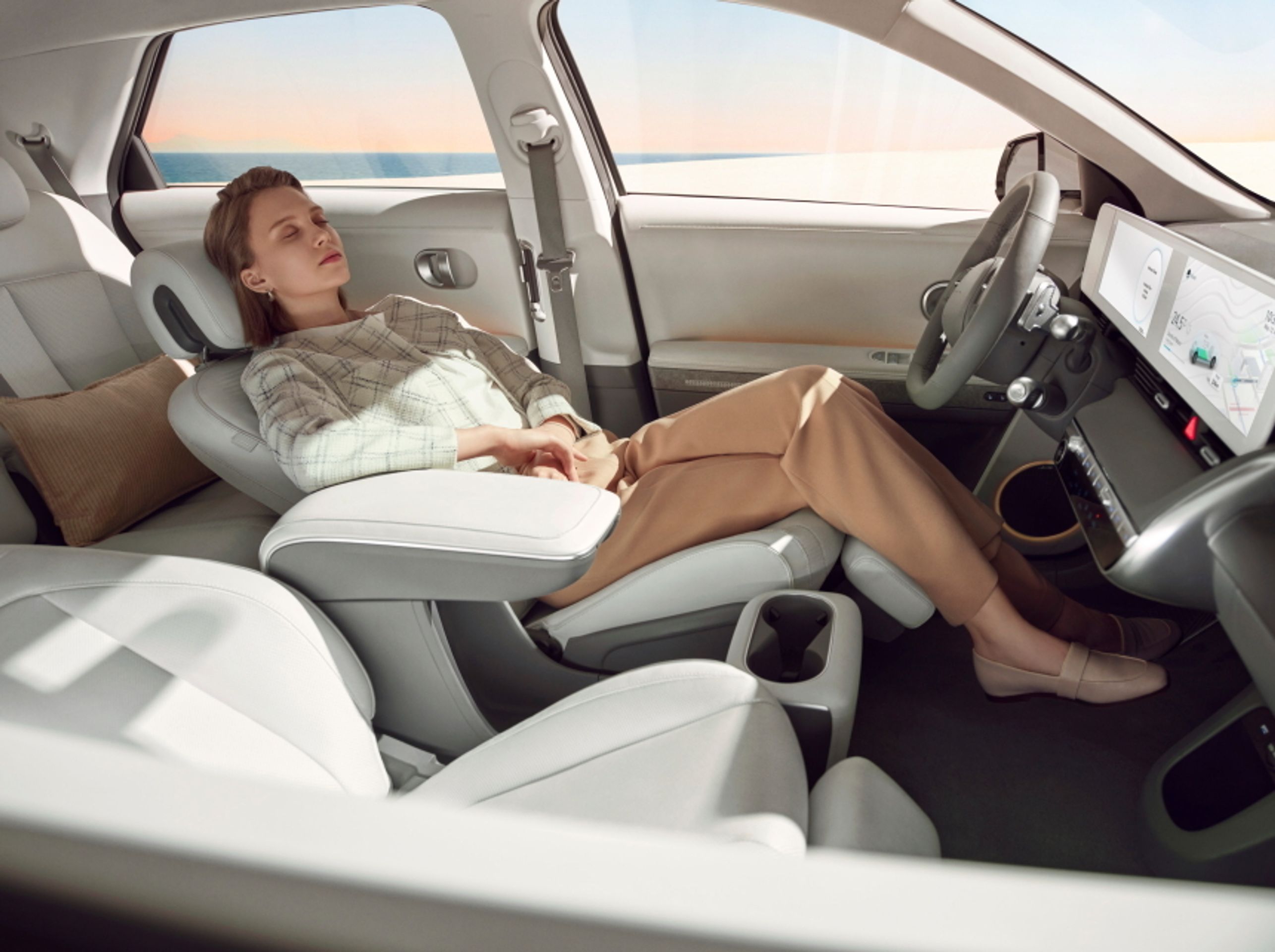 Ioniq 5 - 15 - Fotogalerie: Unikátní elektrický crossover Hyundai Ioniq 5 (7/13)