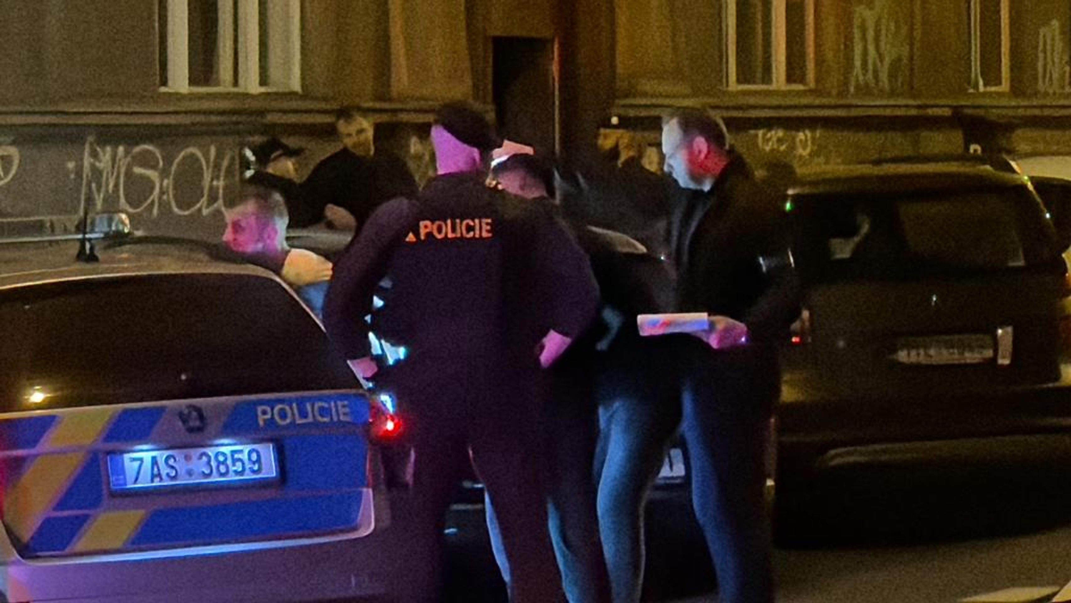 Hádka v centru Prahy vyvrcholila pobodáním - Hádka v centru Prahy vyvrcholila pobodáním (3/8)