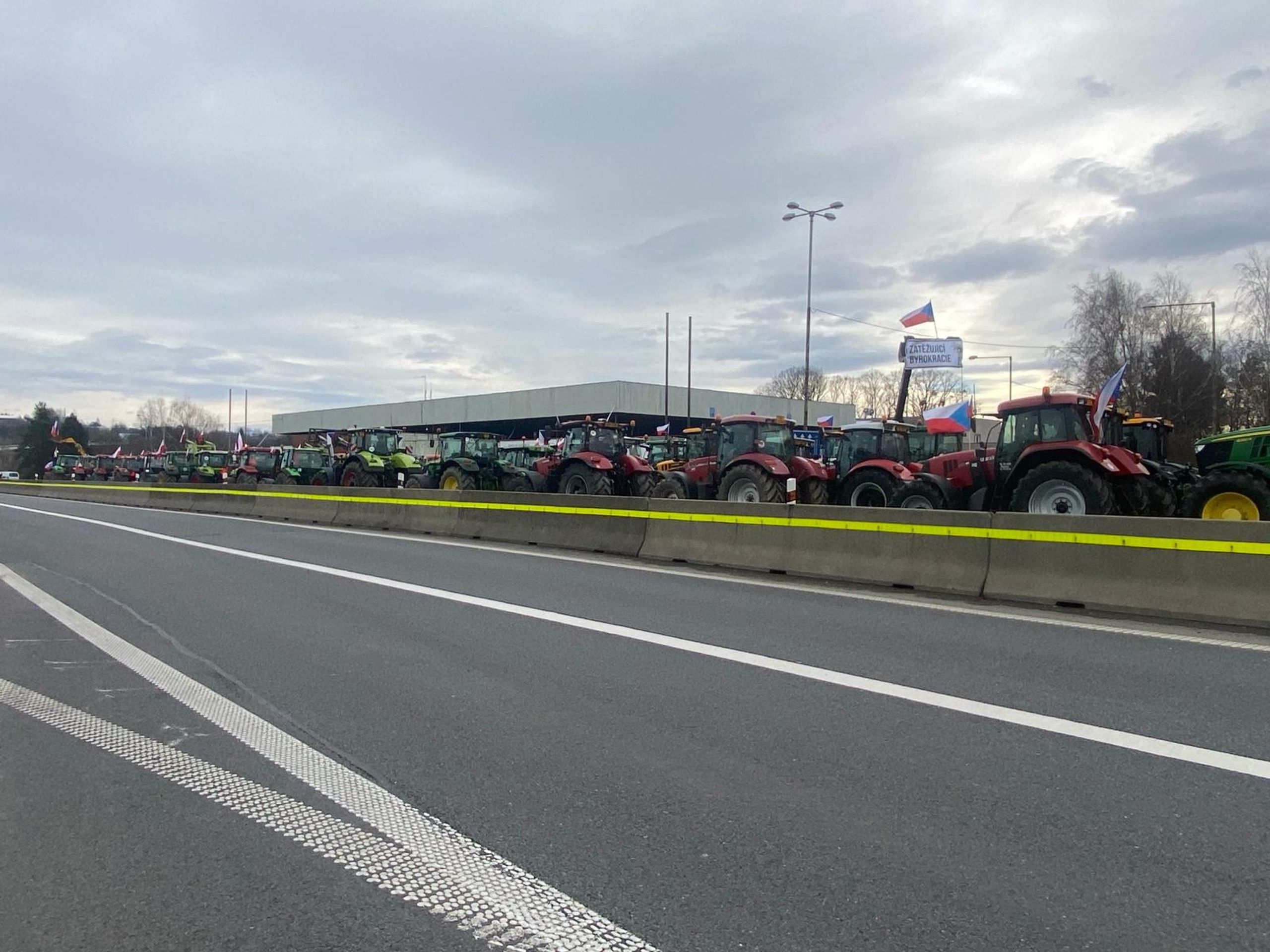 Zemědělci na hraničním přechodu Chotěbuz (3) - Protest zemědělců (3/14)