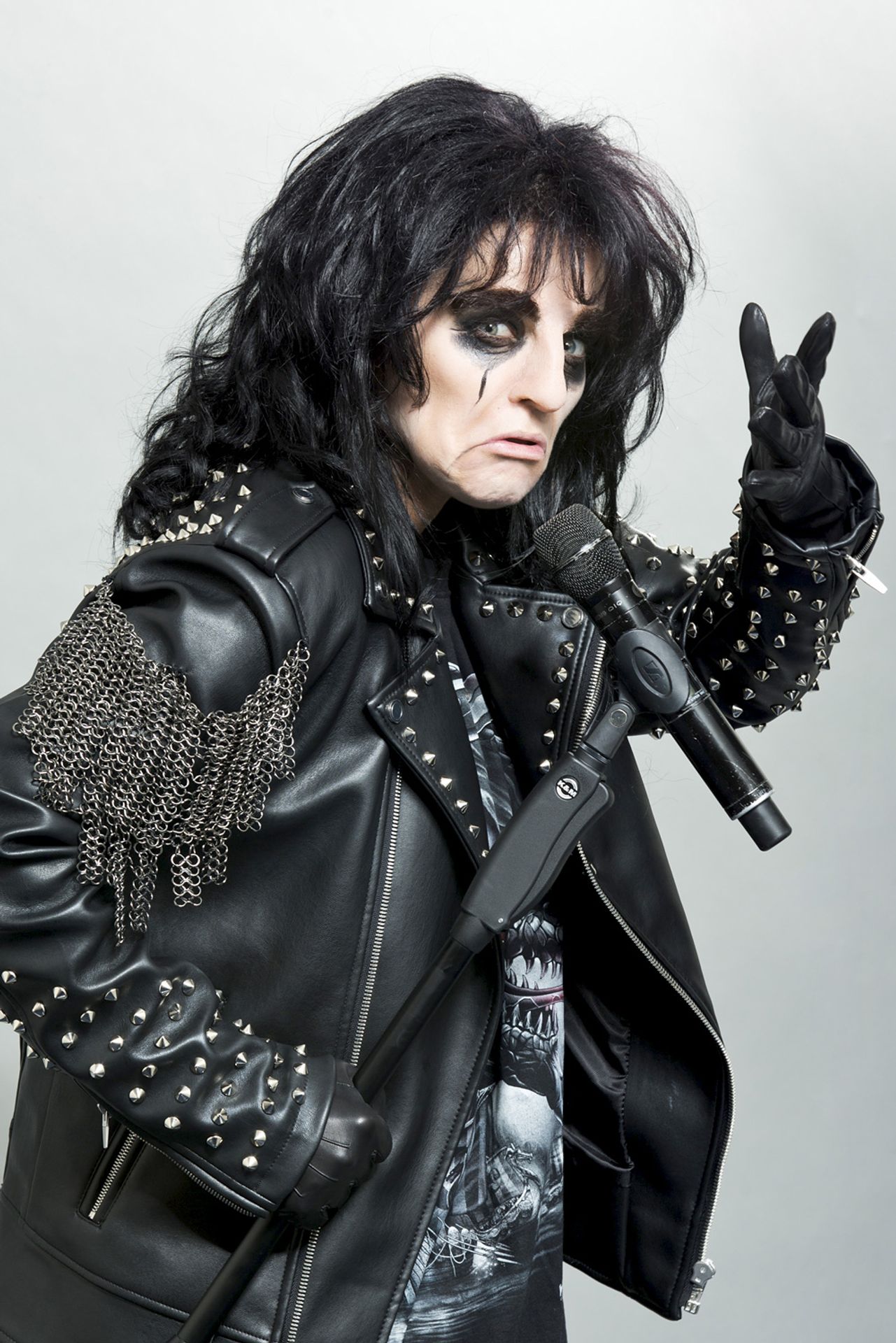 Tvoje tvaář má známý hlas: Marta Jandová coby Alice Cooper - Marta Jandová (6/12)