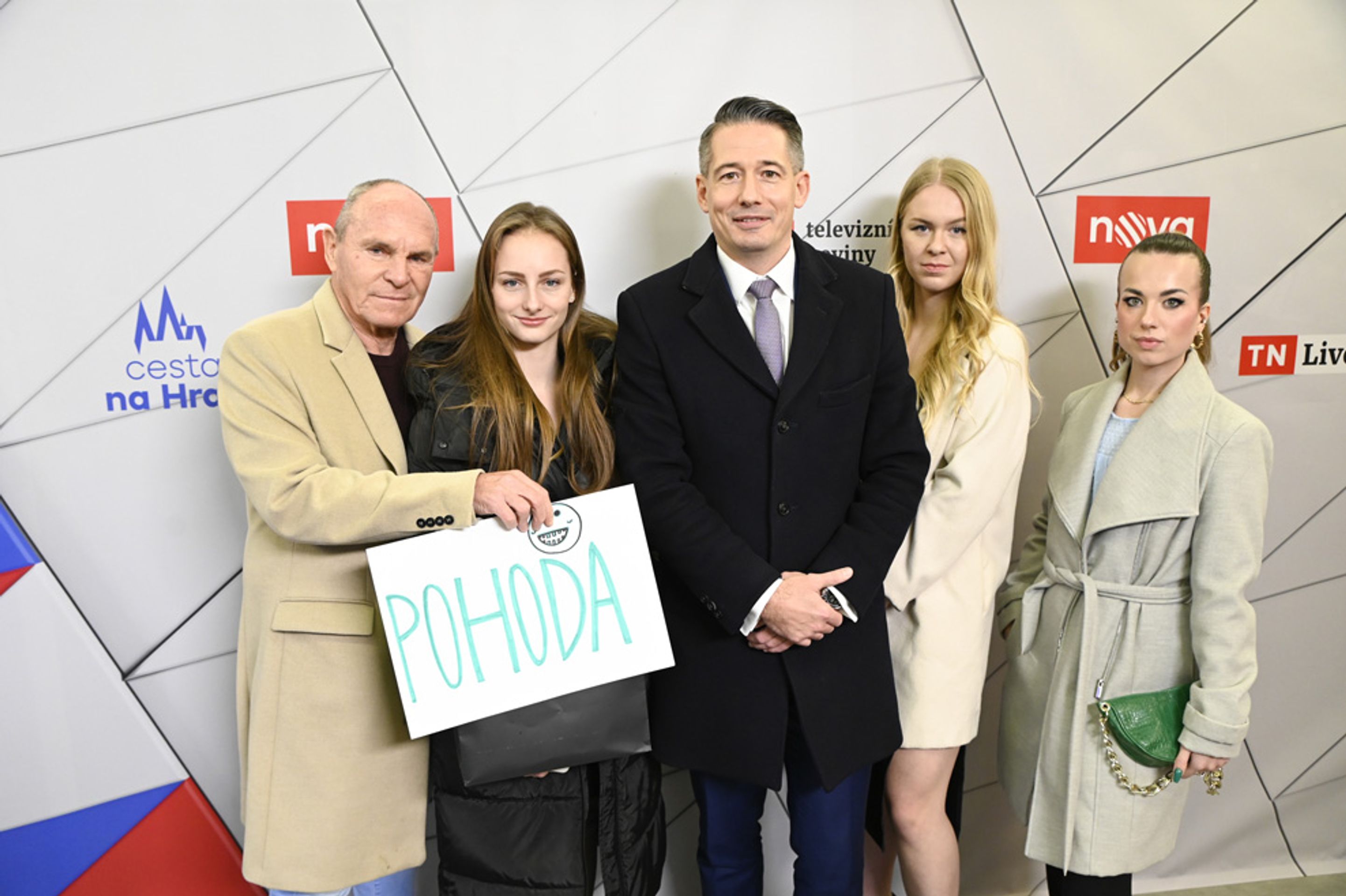 První debata kandidátů (38) - První debata kandidátů (17/45)