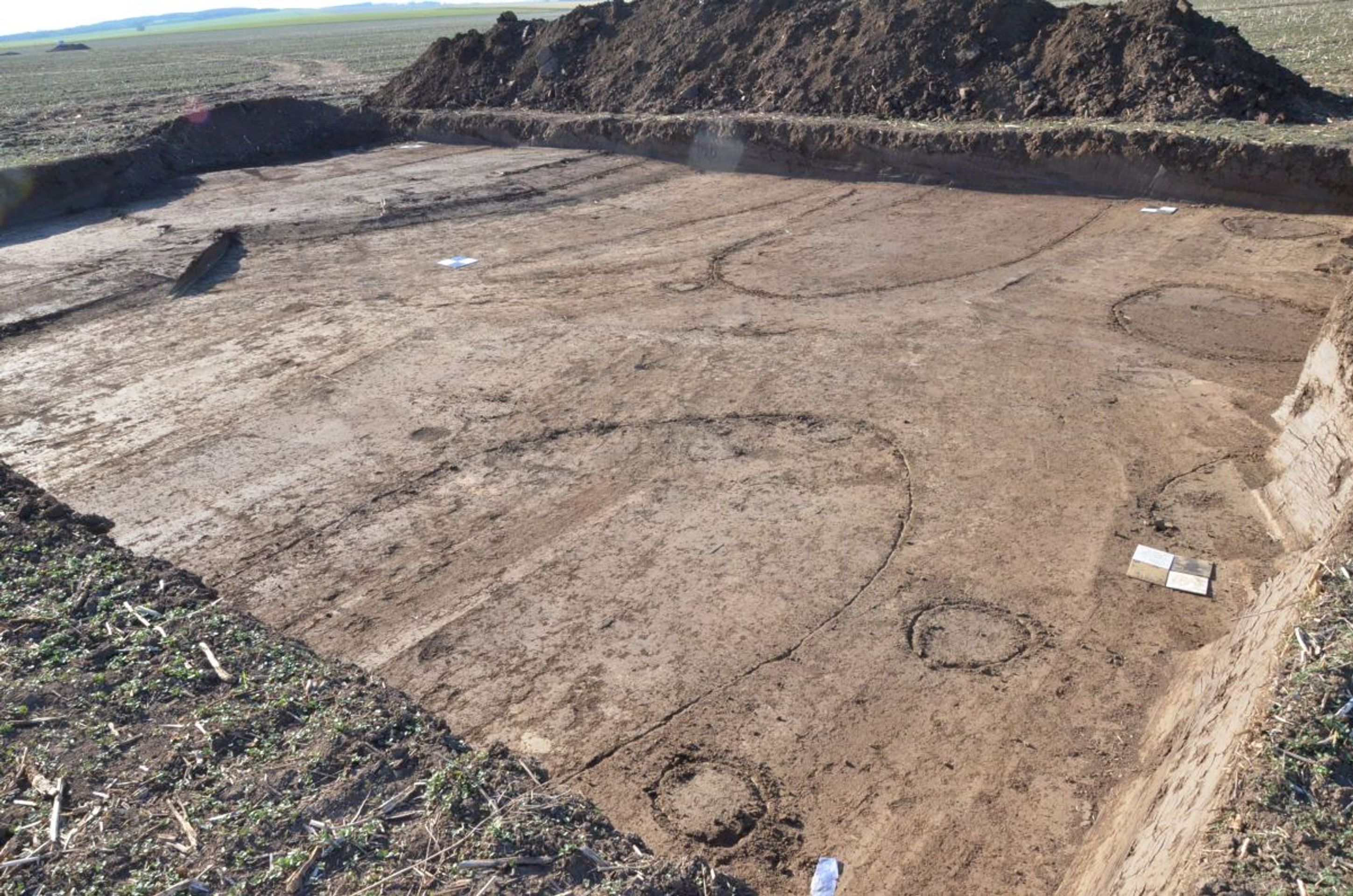 Archeologický nález - Archeologické nálezy nedaleko města Vráble (2/3)
