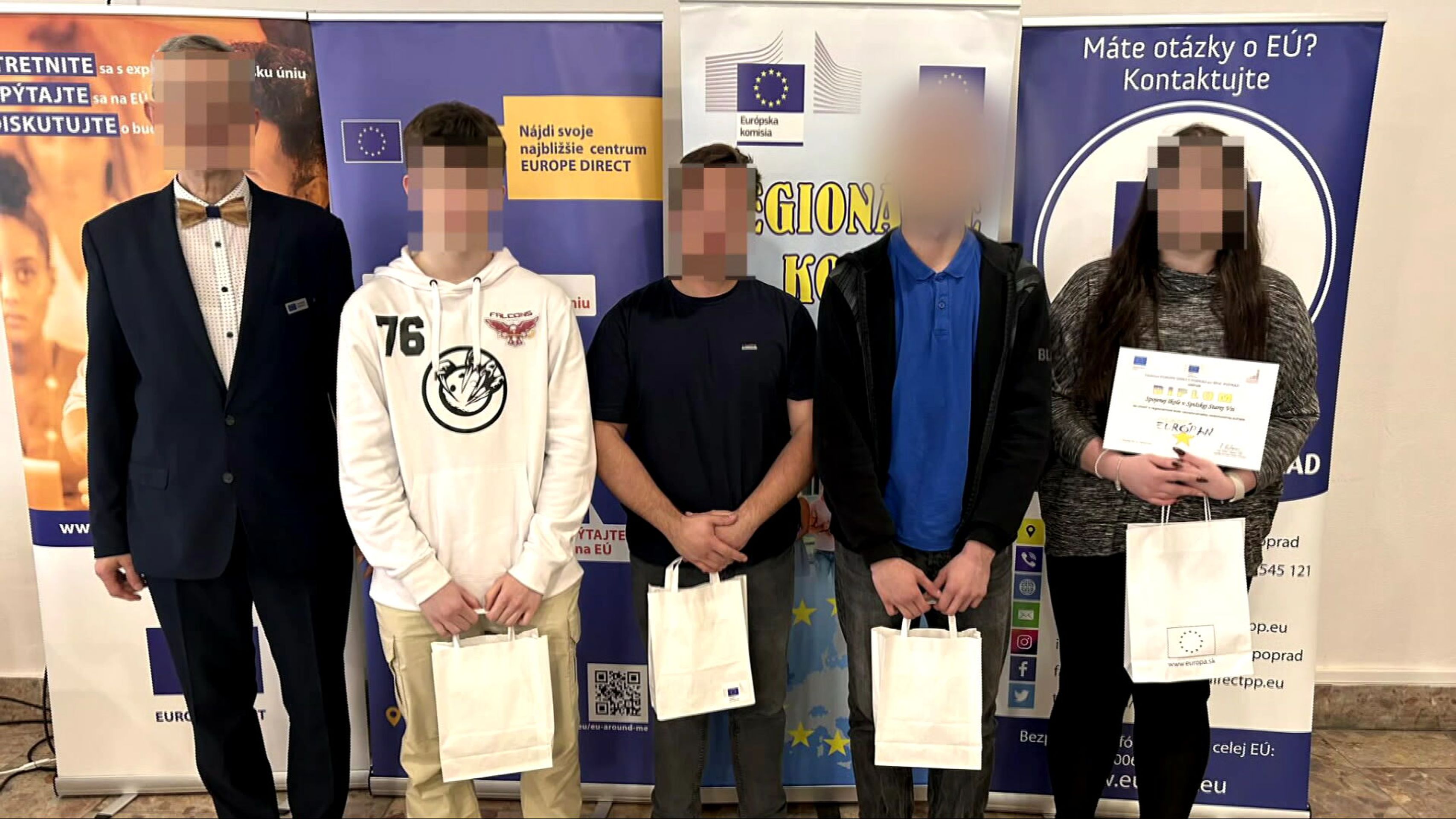 Útok nožem na gymnáziu ve Spišské Staré Vsi (3) - Útok nožem na gymnáziu ve Spišské Staré Vsi (8/9)