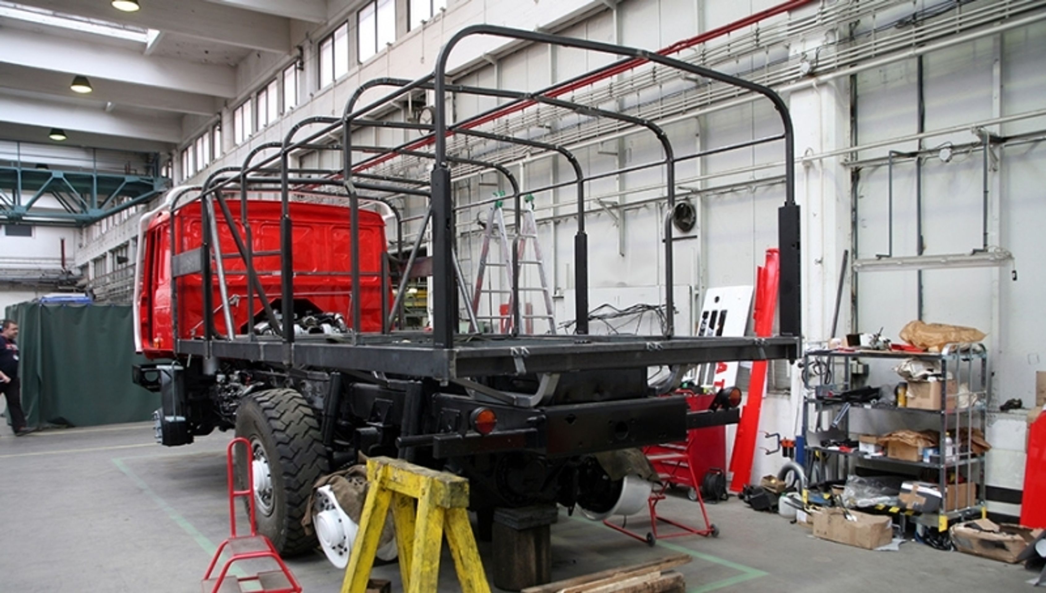 Tatra - 25 - GALERIE: Renovace závodní Tatry 815 6x6 VE "Ostrý-II" (10/16)