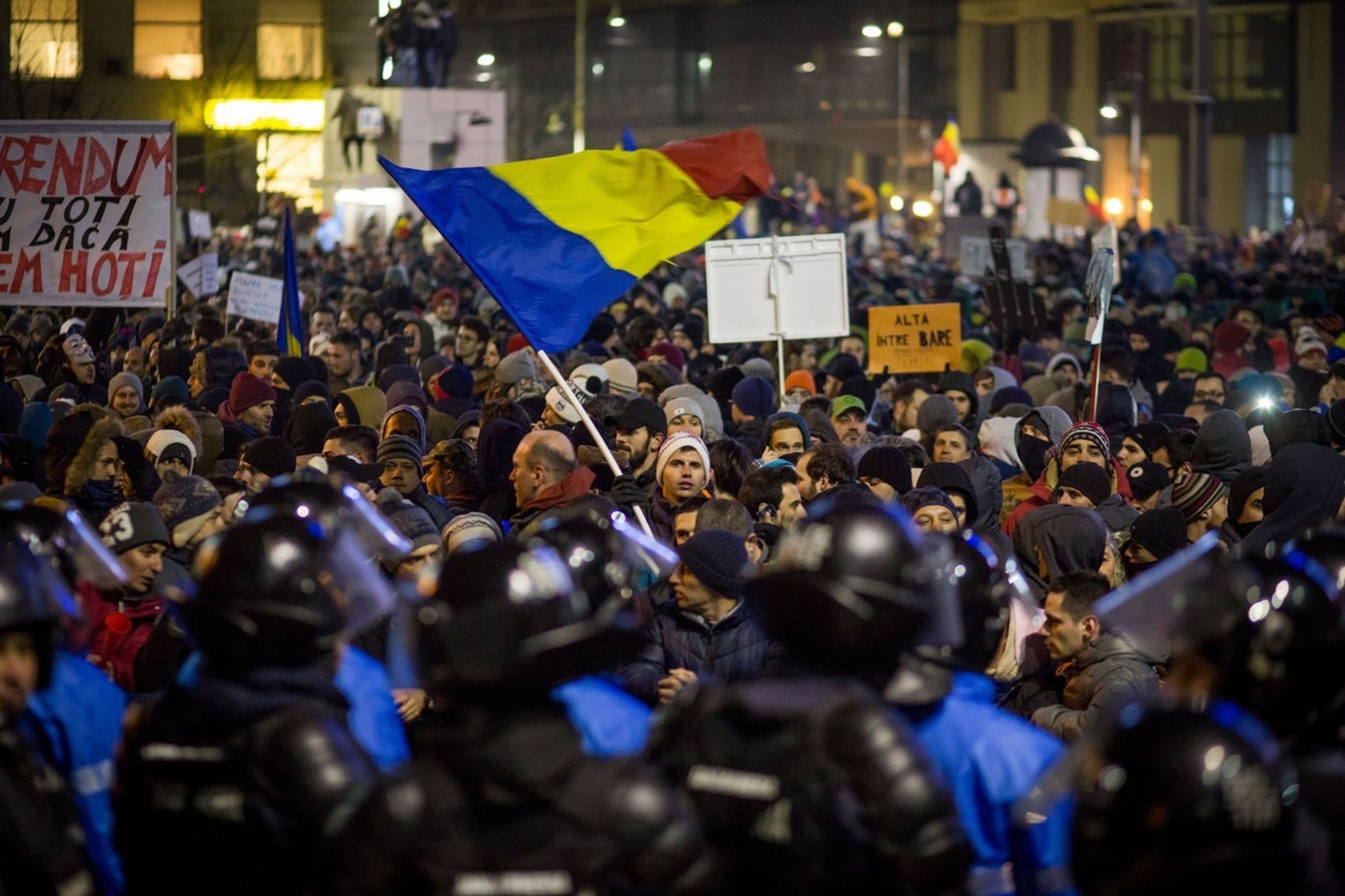 Vládní protest v Rumunsku - 1 - GALERIE: Vládní protest v Rumunsku (1/6)