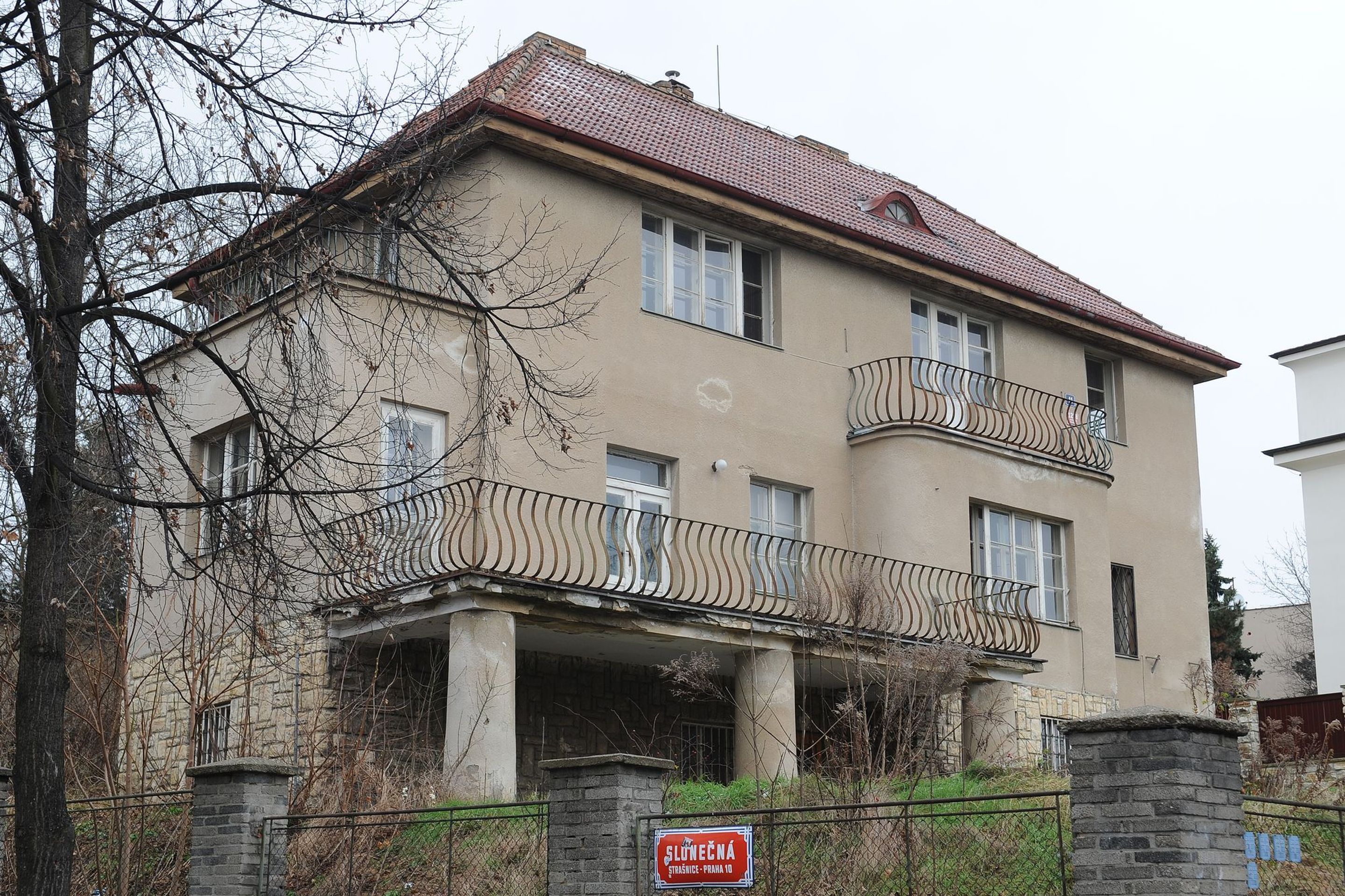 Vratislav Mynář - vila - 2 - GALERIE: Vila Vratislava Mynáře v pražských Strašnicích (2/5)