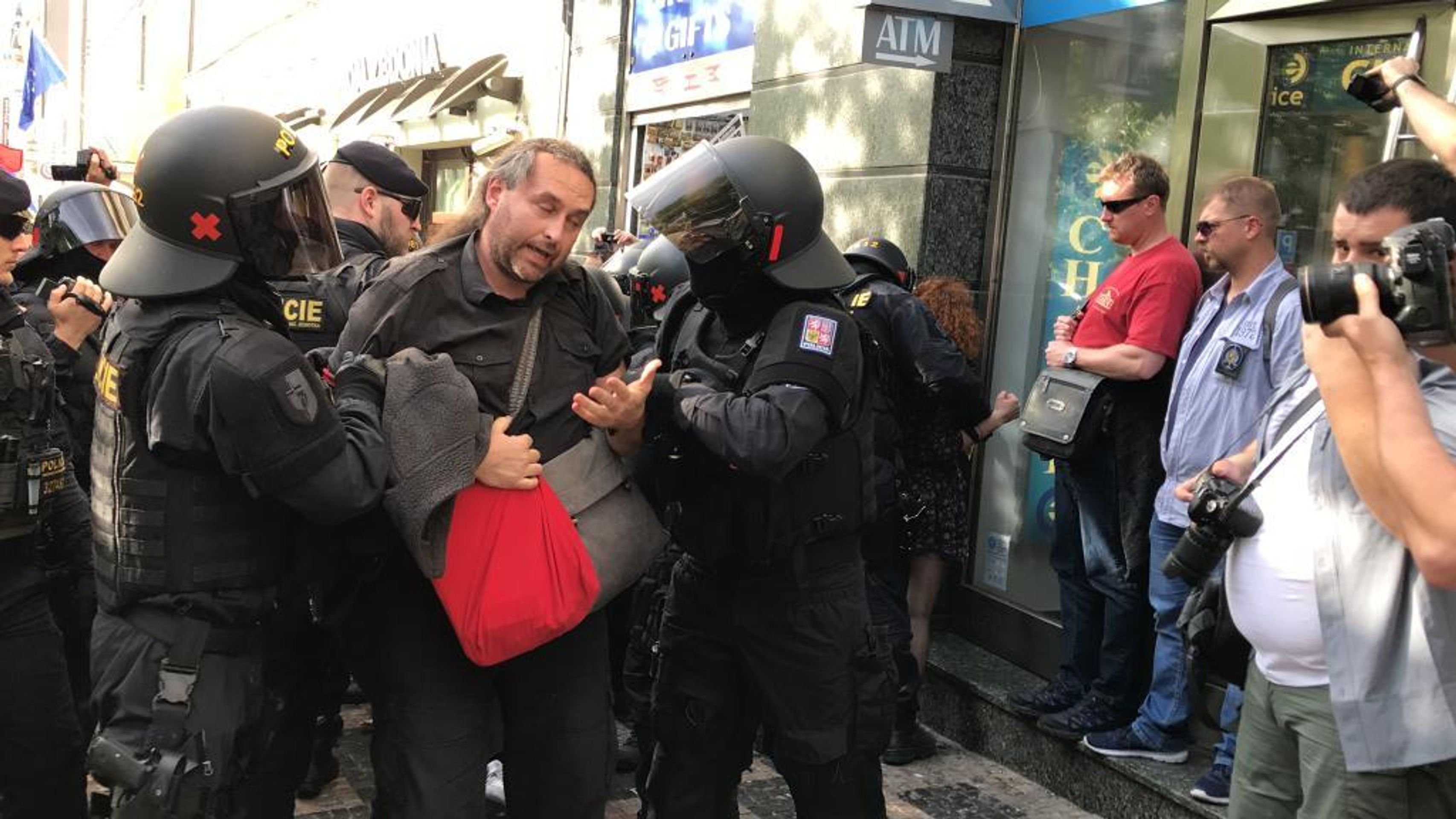 Demonstrace na Václavském náměstí - 1 - GALERIE: Demonstrace SPD na Václavském náměstí (13/13)