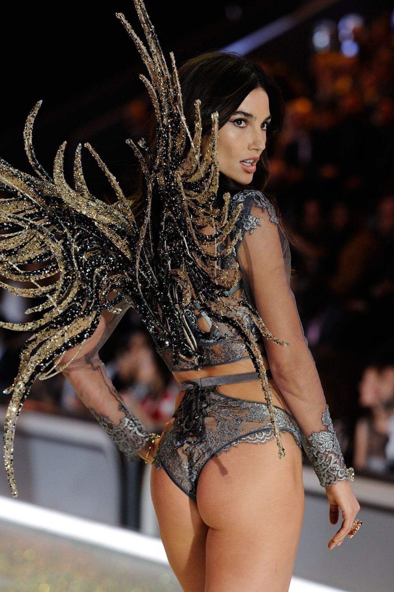 Přehlídka Victoria's Secret - Lily Aldridge - GALERIE: Přehlídka Victoria's Secret (16/17)