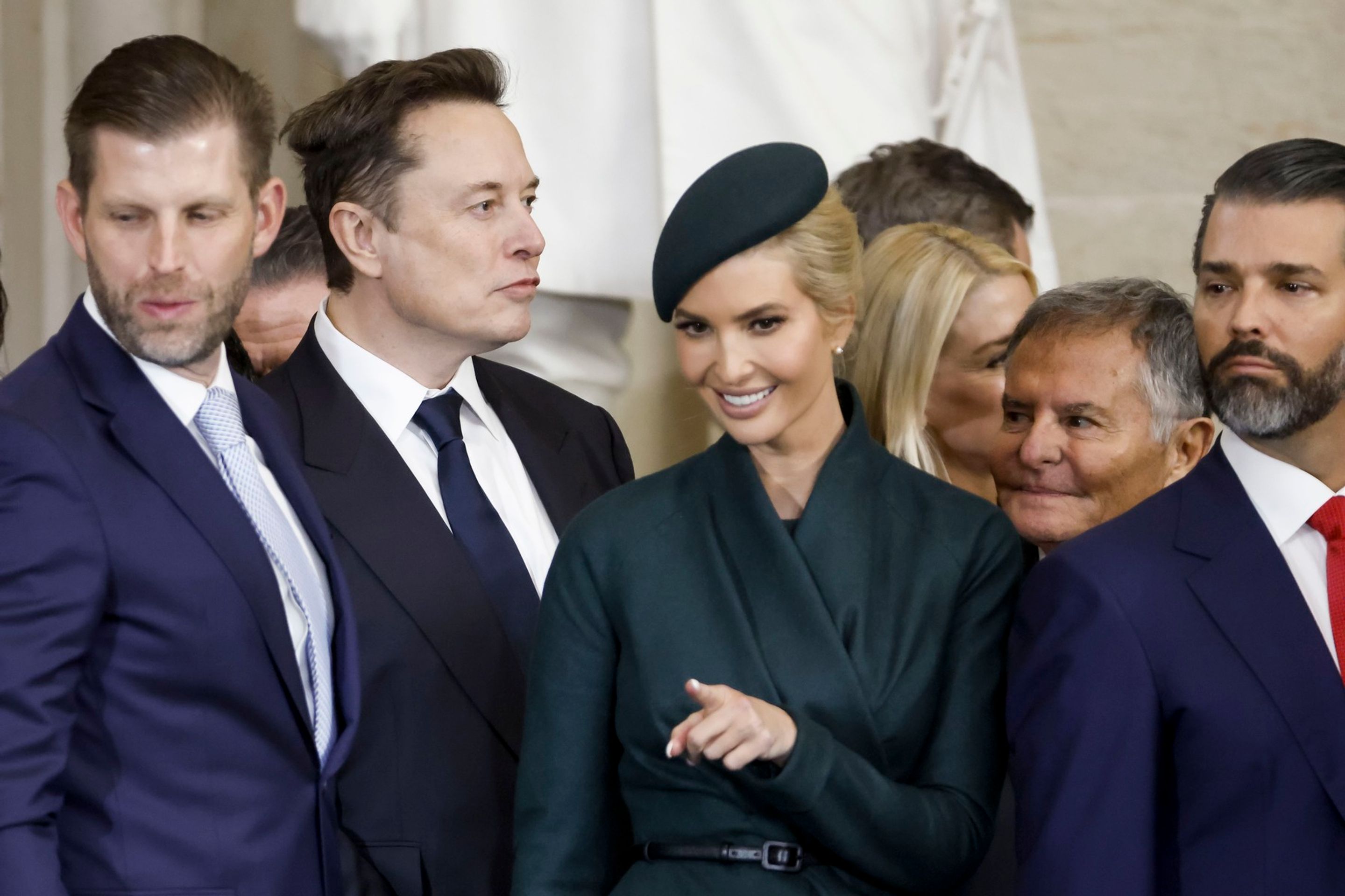 Ivanka Trumpová na inauguraci, 20. 1. 2025 - Ivanka a Melania Trumpová (3/6)
